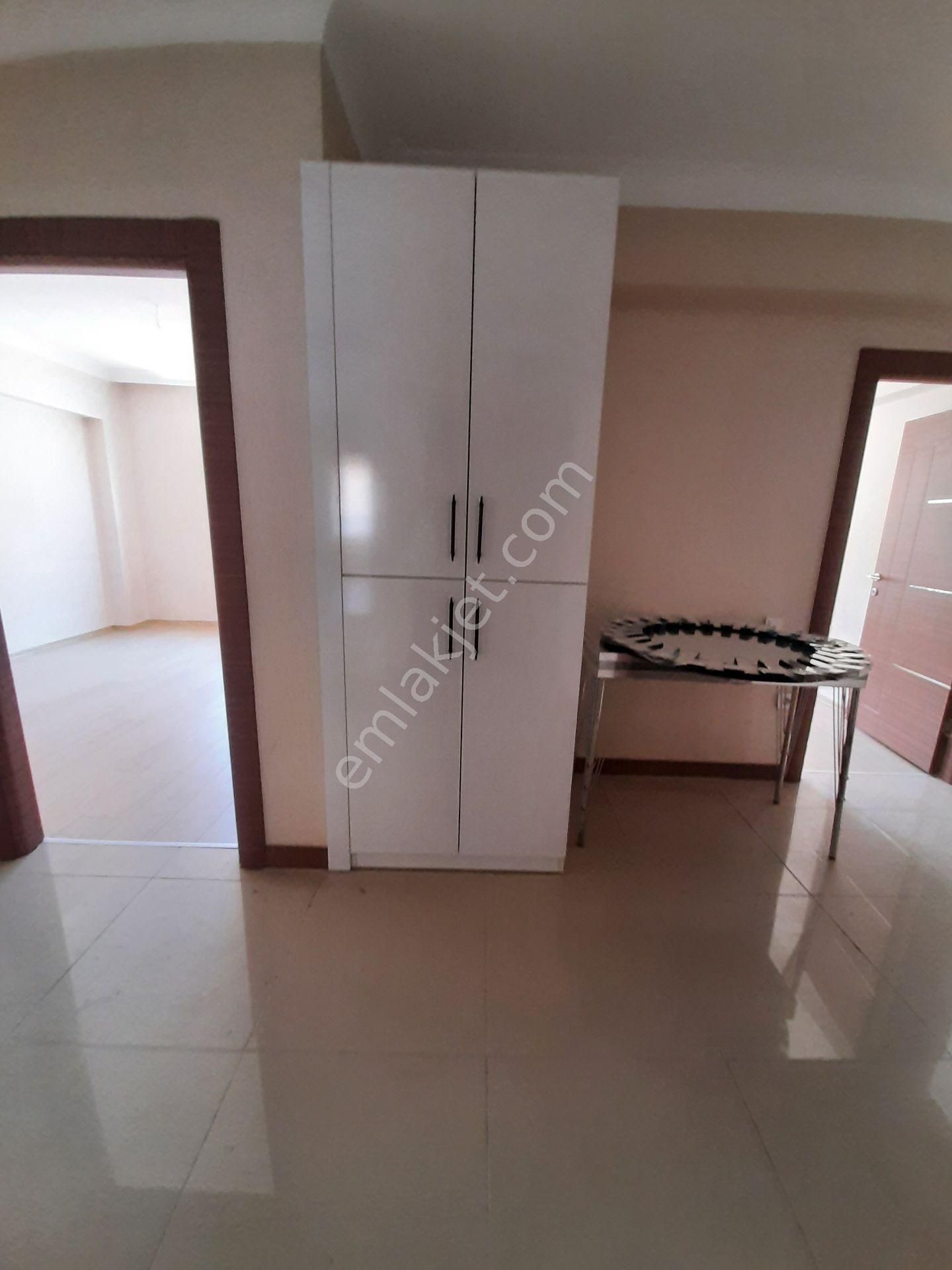 https://imaj.emlakjet.com/listing/13879906/2C28CB9101E410610A03F2DF08206FE413879906.jpg