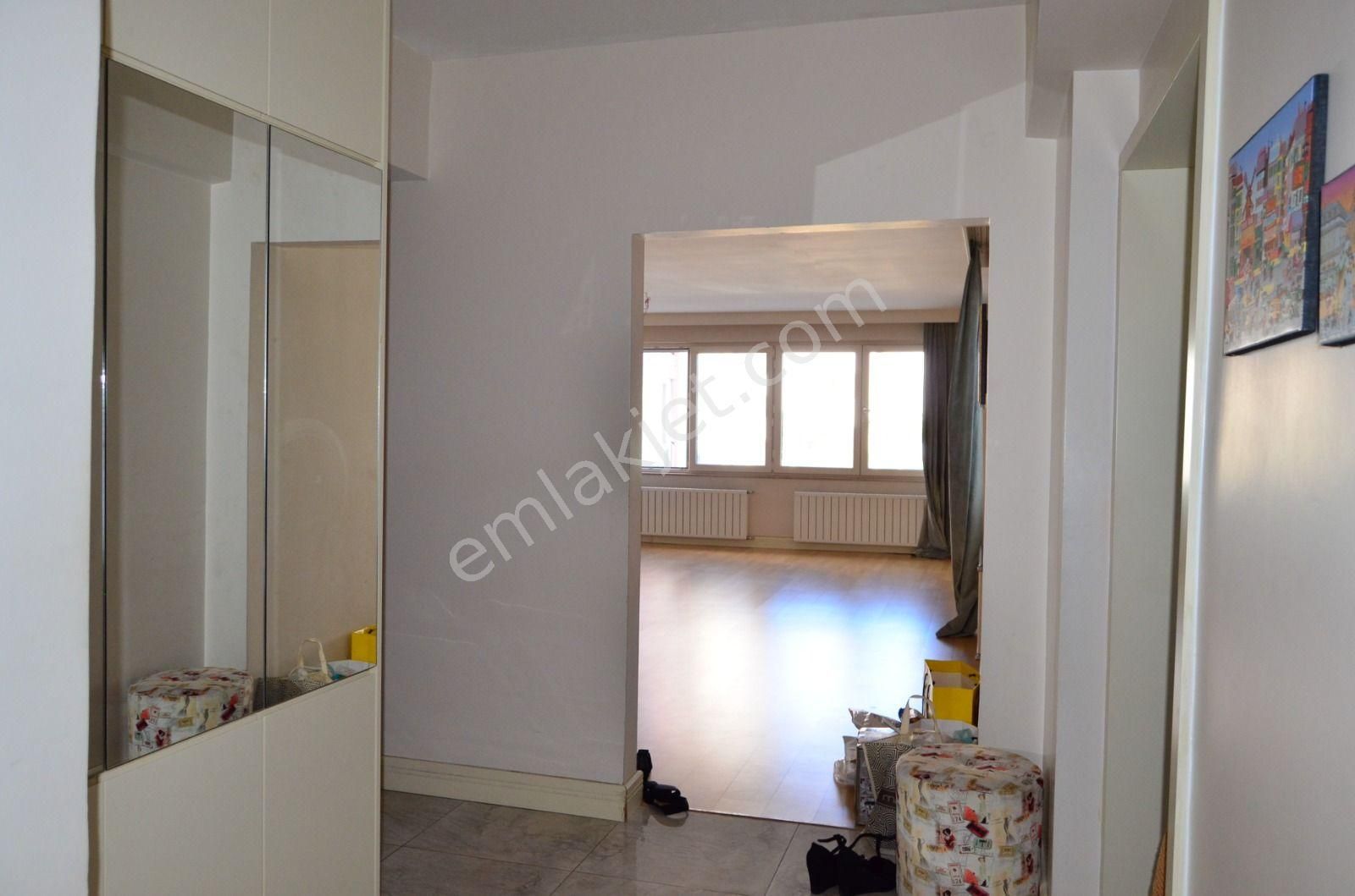 https://imaj.emlakjet.com/listing/13881516/8412490DDAF8BBFB77DDC1250AF3691F13881516.jpg