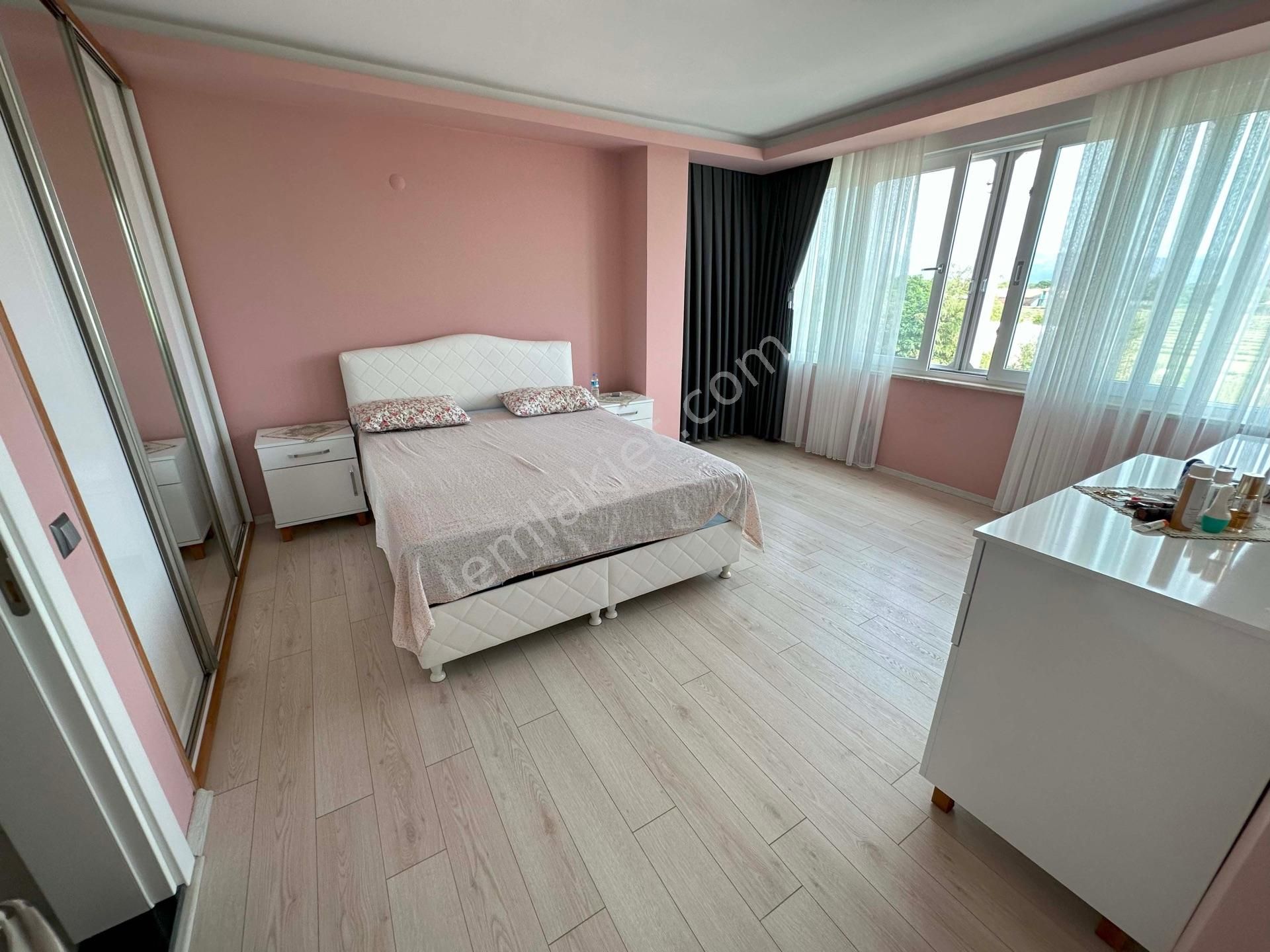 Burhaniye'de Satılık Tam Mustakil Villa - Görsel 20