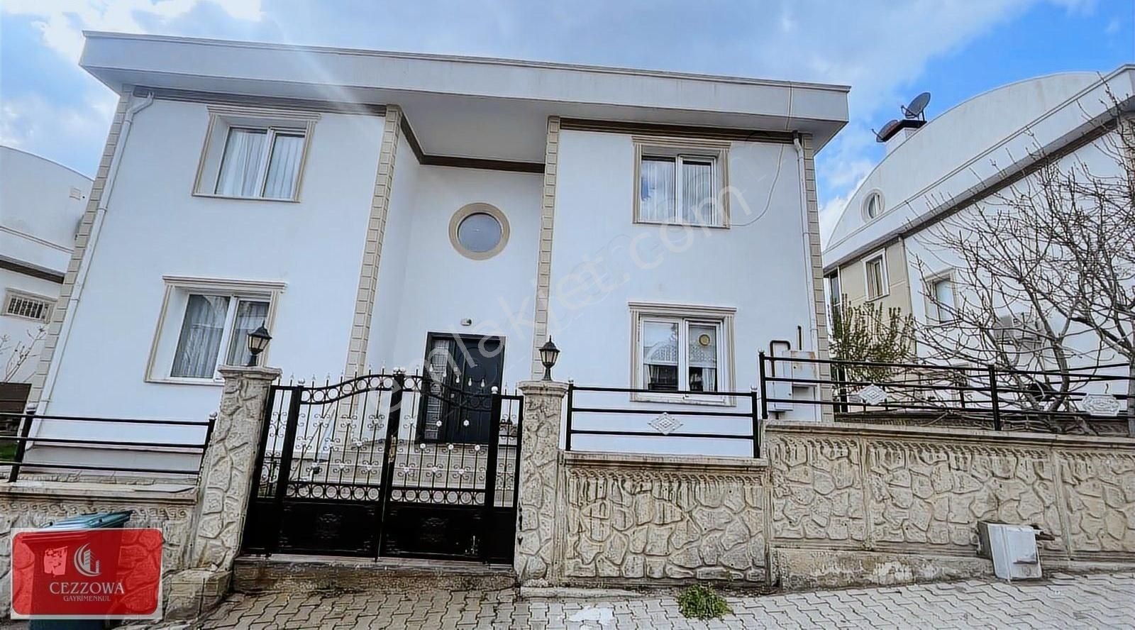 Sur Yukarıkılıçtaşı Satılık Villa VİLLA AMET 7+2 TİRİPLEX 580m2 FULL YAPILI SATLIK