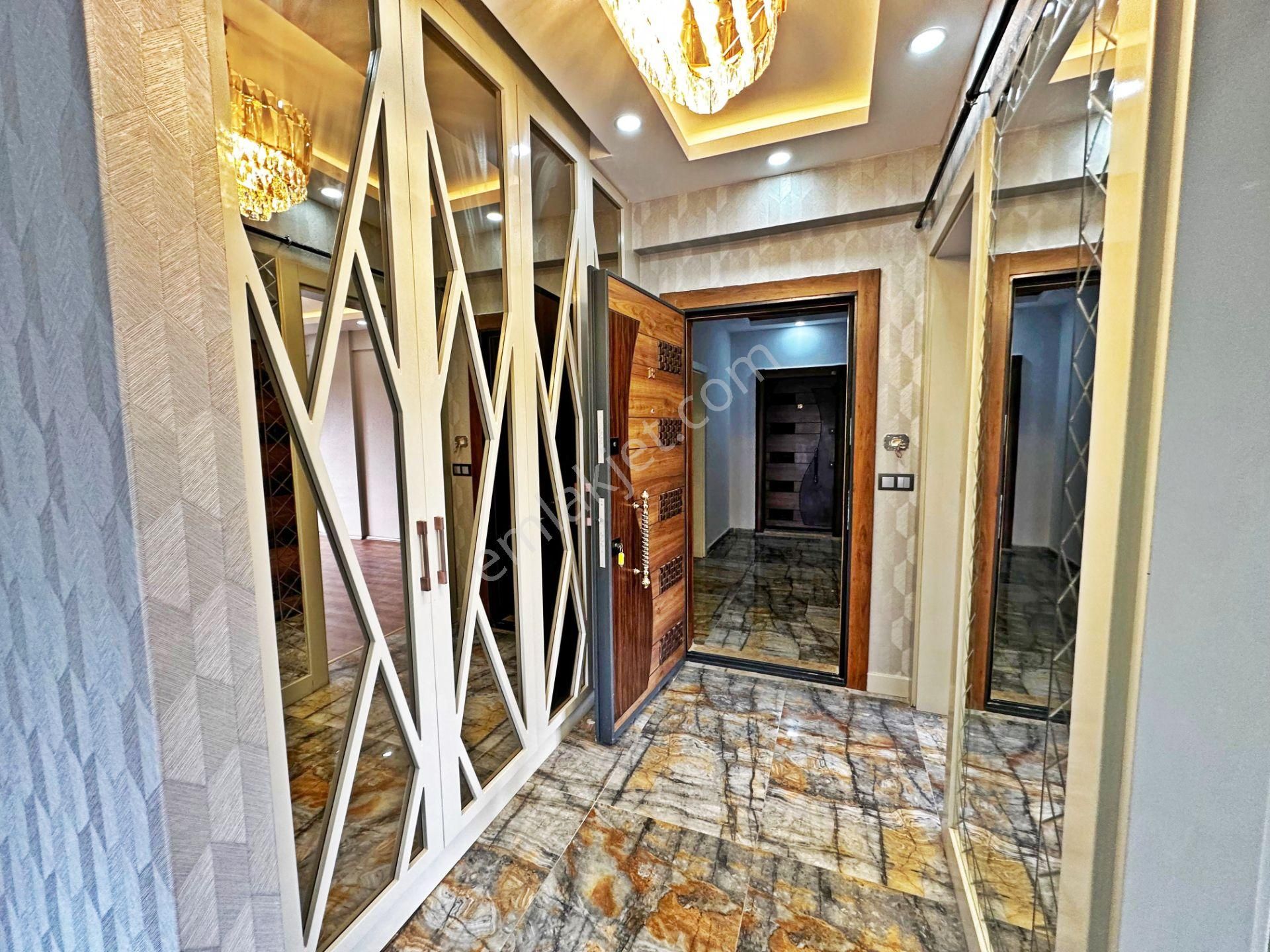 Fıstıklık'ta Aktif Lokasyonda İhtişamlı Tasarımıyla 4+1daire - Görsel 28