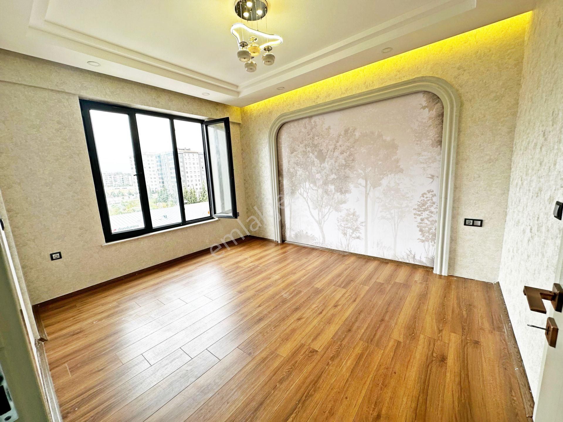 Fıstıklık'ta Aktif Lokasyonda İhtişamlı Tasarımıyla 4+1daire - Görsel 18