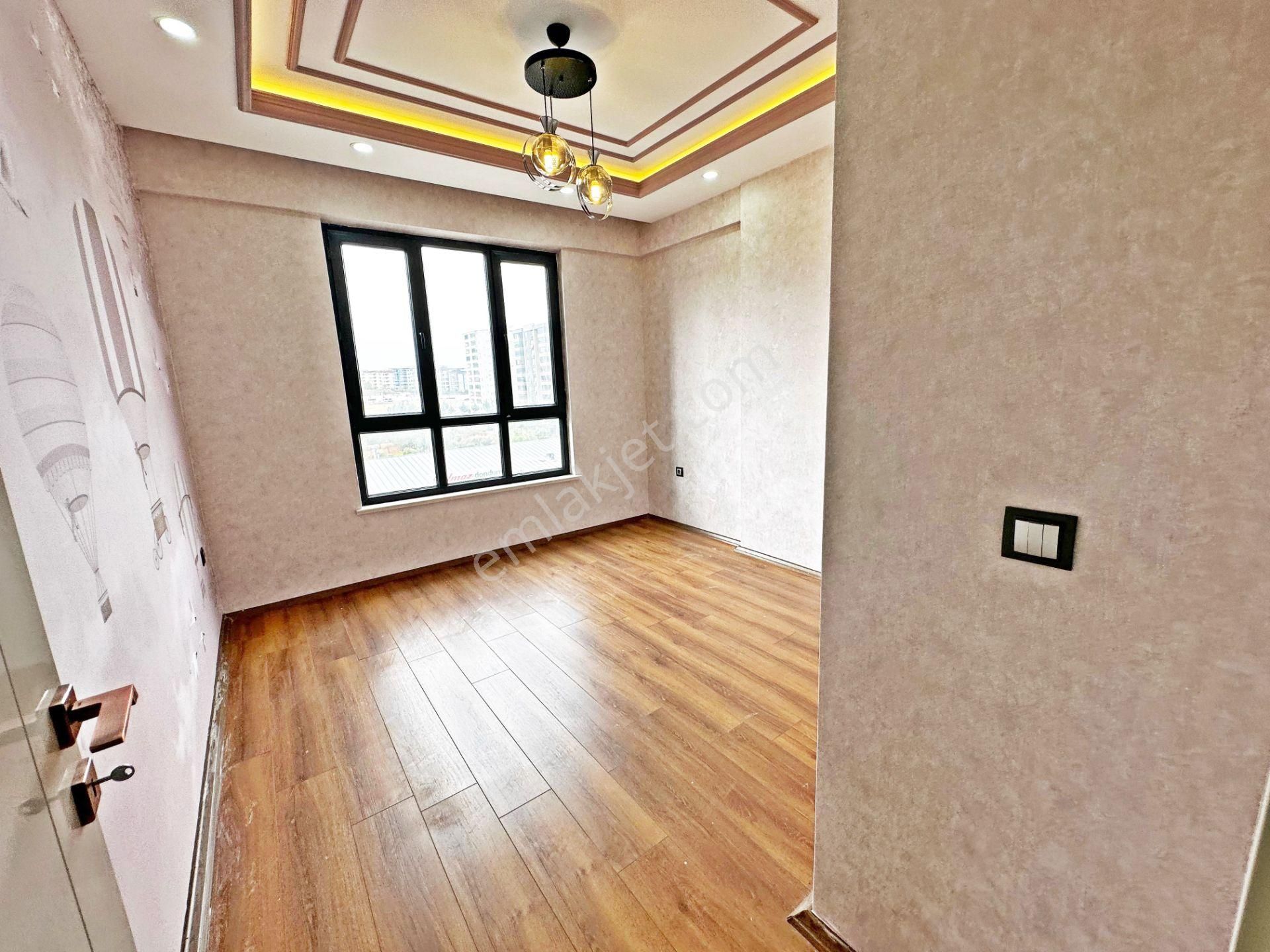 Fıstıklık'ta Aktif Lokasyonda İhtişamlı Tasarımıyla 4+1daire - Görsel 15