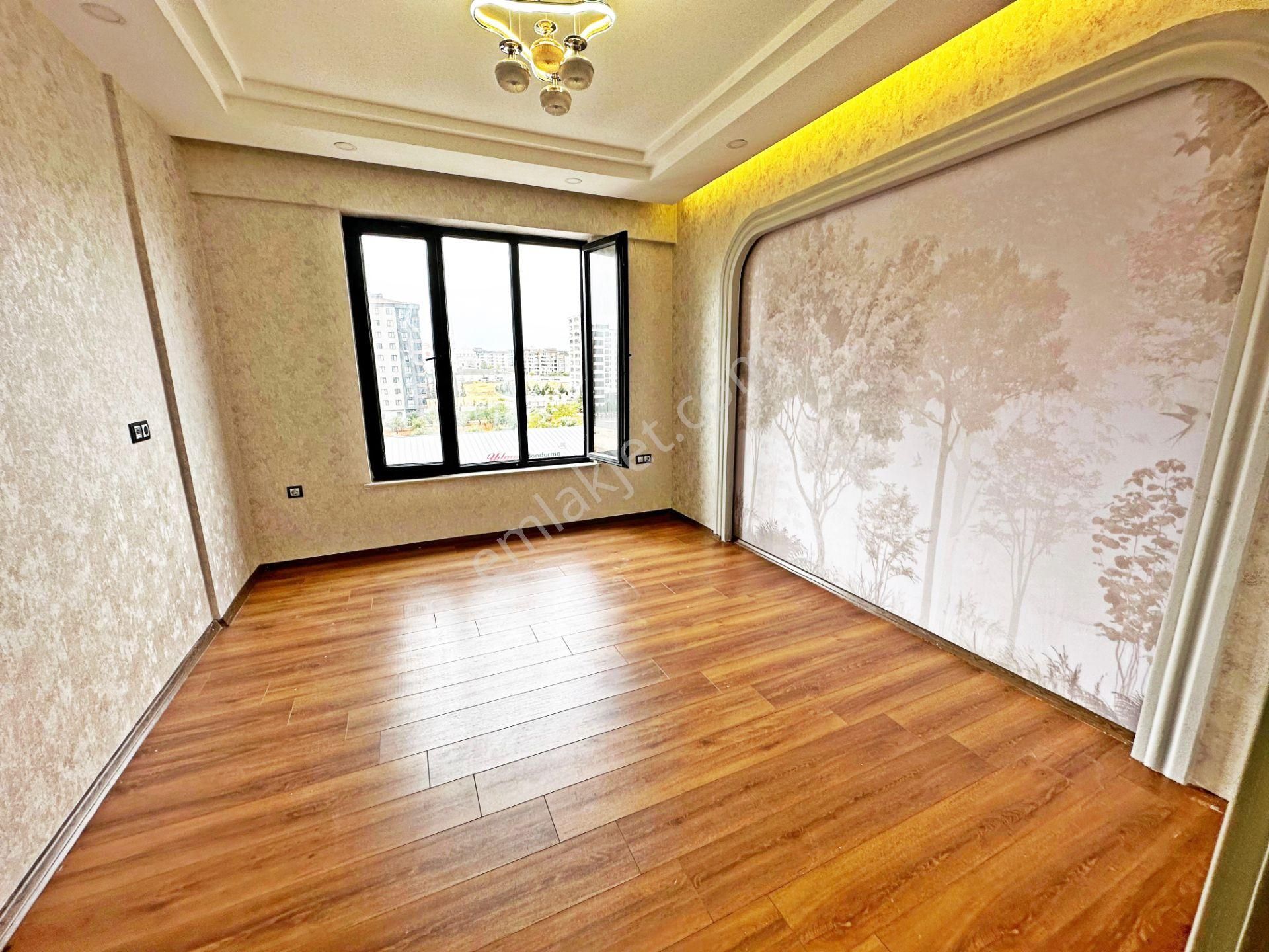 Fıstıklık'ta Aktif Lokasyonda İhtişamlı Tasarımıyla 4+1daire - Görsel 19