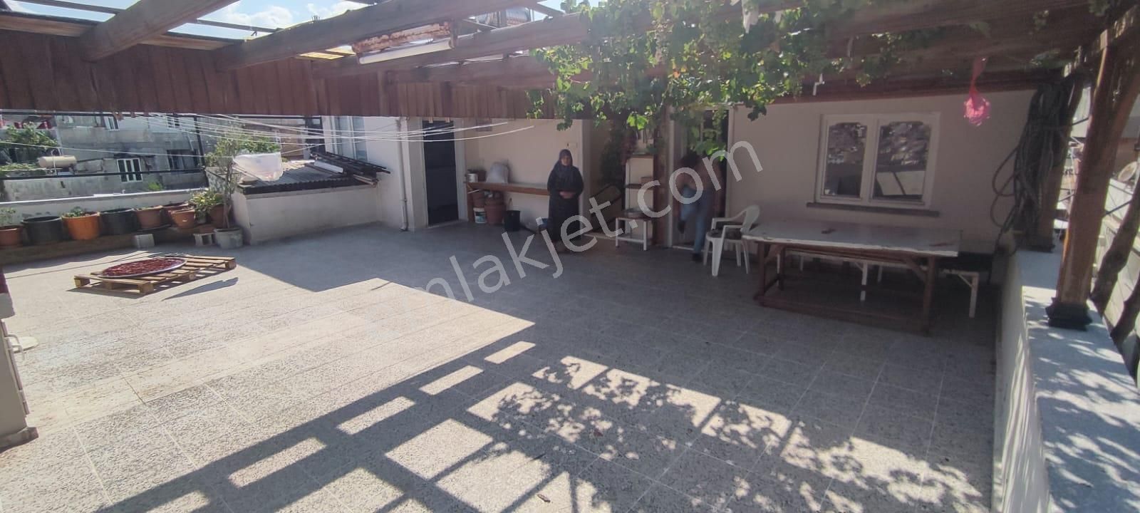 https://imaj.emlakjet.com/listing/13897355/C71FCDD27674D4FF6A9587B7900A024313897355.jpg