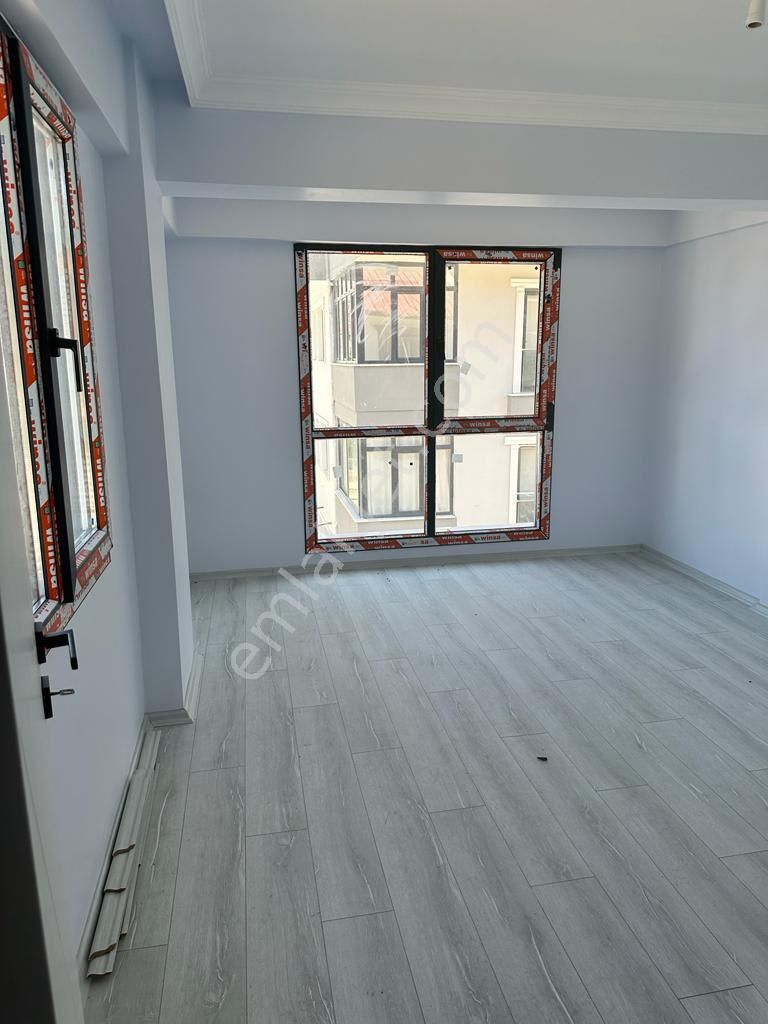 Güven Emlak'tan Gazipaşa Mahallesinde Satılık Bahçeli İkiz Nizamlı Villa - Görsel 11