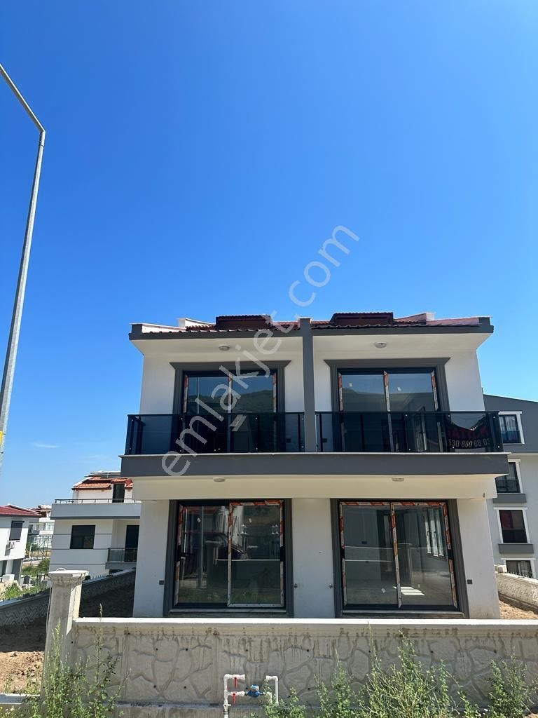 Güven Emlak'tan Gazipaşa Mahallesinde Satılık Bahçeli İkiz Nizamlı Villa - Görsel 4