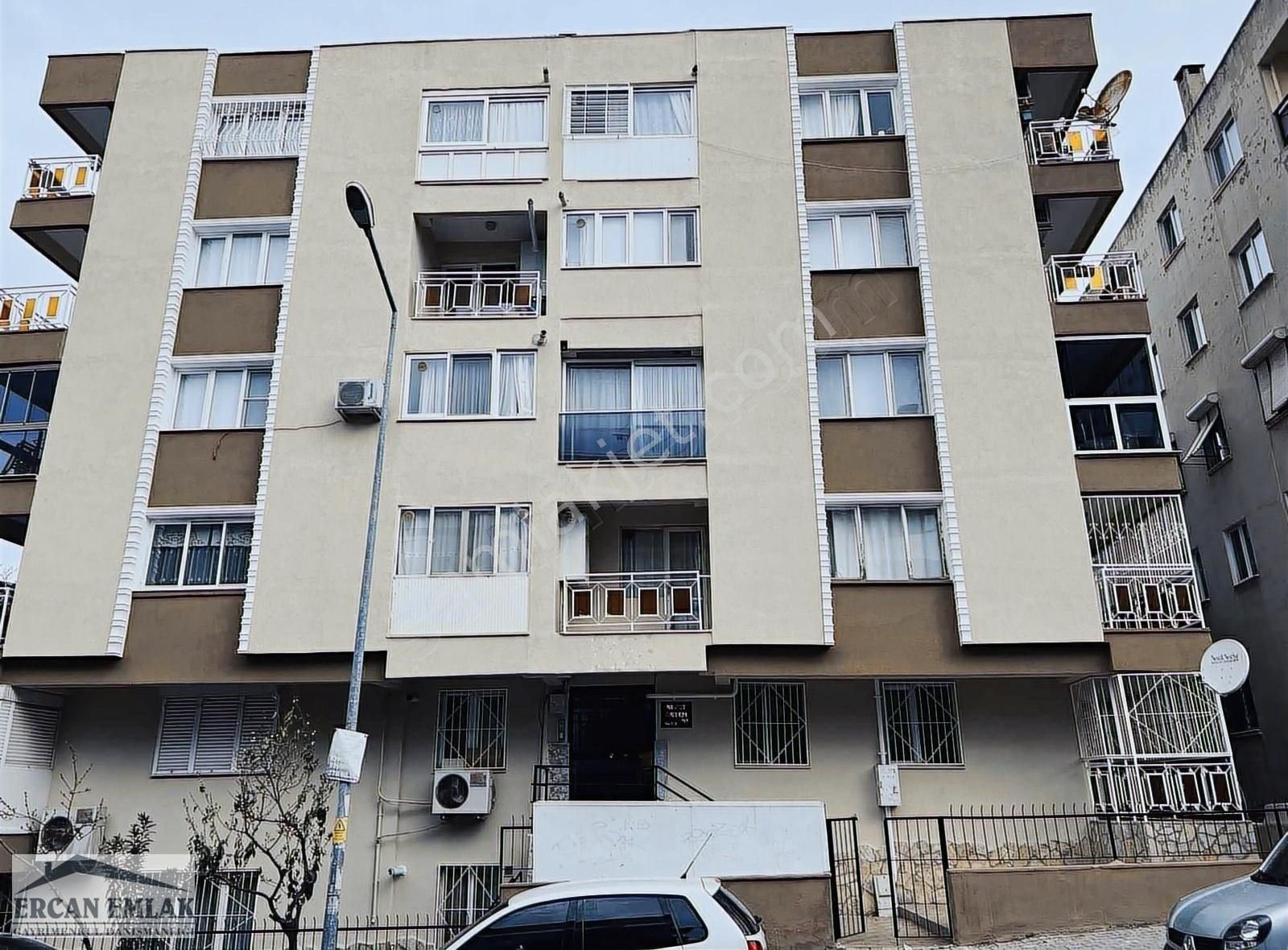 Bornova Erzene Satılık Daire BORNOVA ERZENE MAHALLESİNDE KİRACISIZ 2+1 SATILIK DAİRE