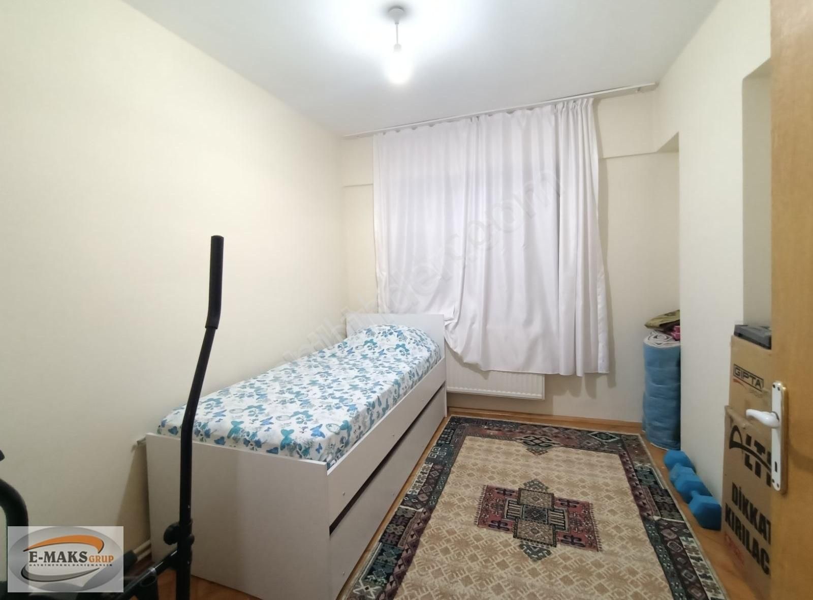 https://imaj.emlakjet.com/listing/13899021/BD1F37F35CCD8E0F60BF390CBA16B84513899021.jpg