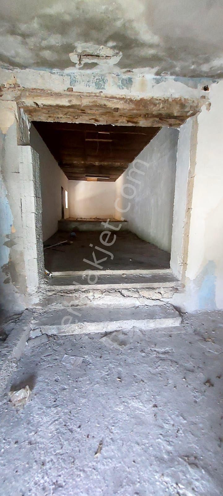 Müstakil 2+1 Ev Altı Dükkan Mini Bahçeli Satılık Limonlu Mah Erdemli - Görsel 22