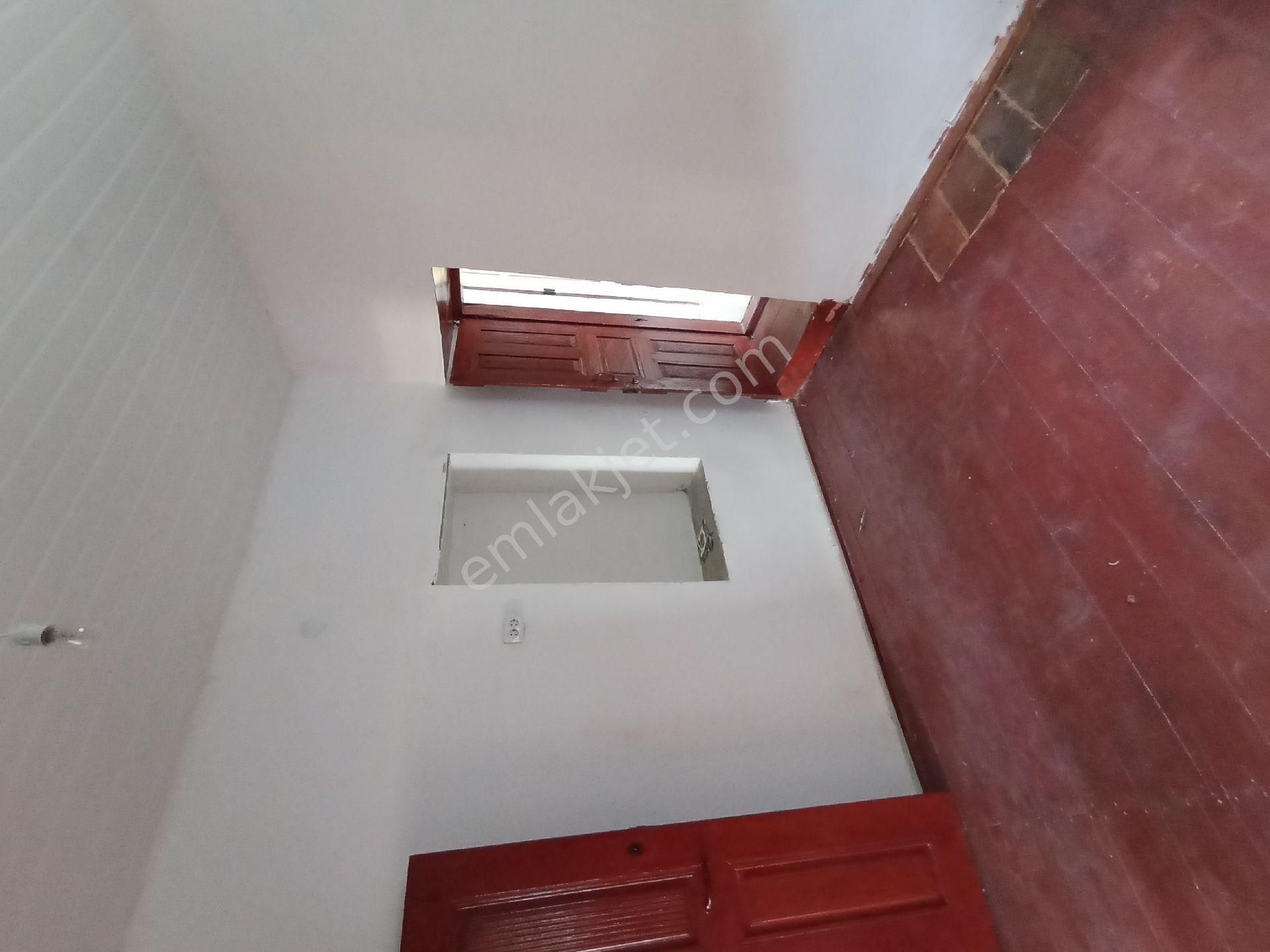 Müstakil 2+1 Ev Altı Dükkan Mini Bahçeli Satılık Limonlu Mah Erdemli - Görsel 14