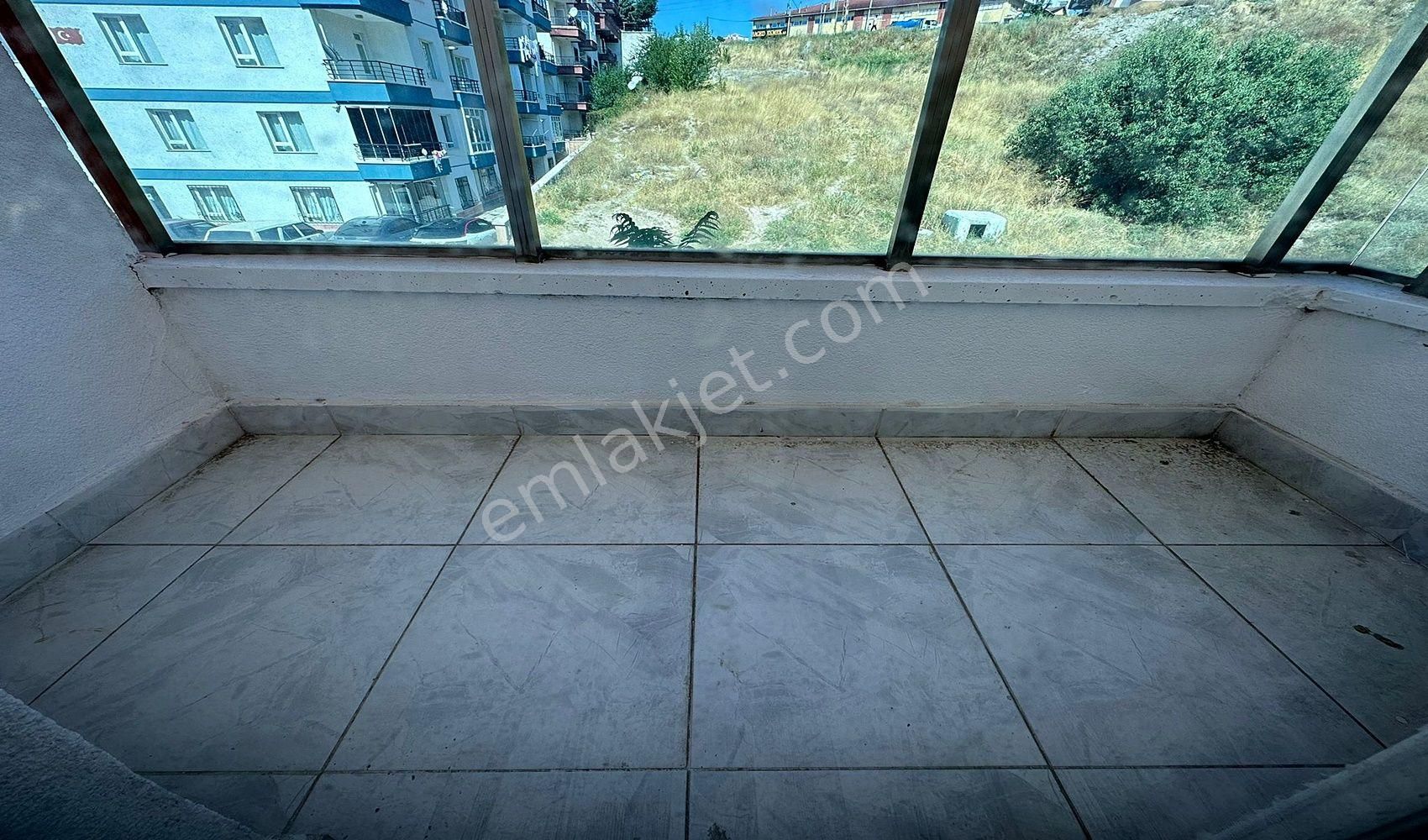 https://imaj.emlakjet.com/listing/13900738/7B63ADBB655CE87F16552438201C6DCE13900738.jpeg