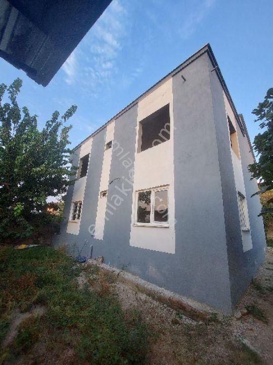 Efeler Dalama Satılık Köy Evi Dalama' da iki katlı ev