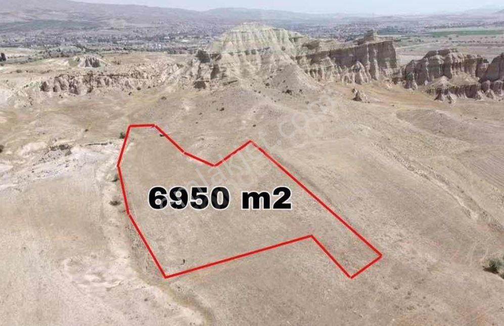 Avanos Çavuşin Köyü (3. Küme) Satılık Tarla Nevşehir Avanos Çavuşin'de Tek Tapu 6.950 M2 Tarla