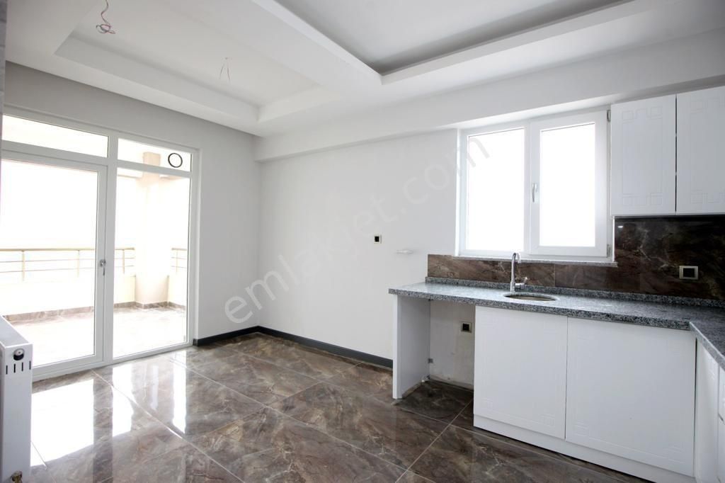 https://imaj.emlakjet.com/listing/13906778/65CEF74B56CE6036502ED6651387935813823680.jpg