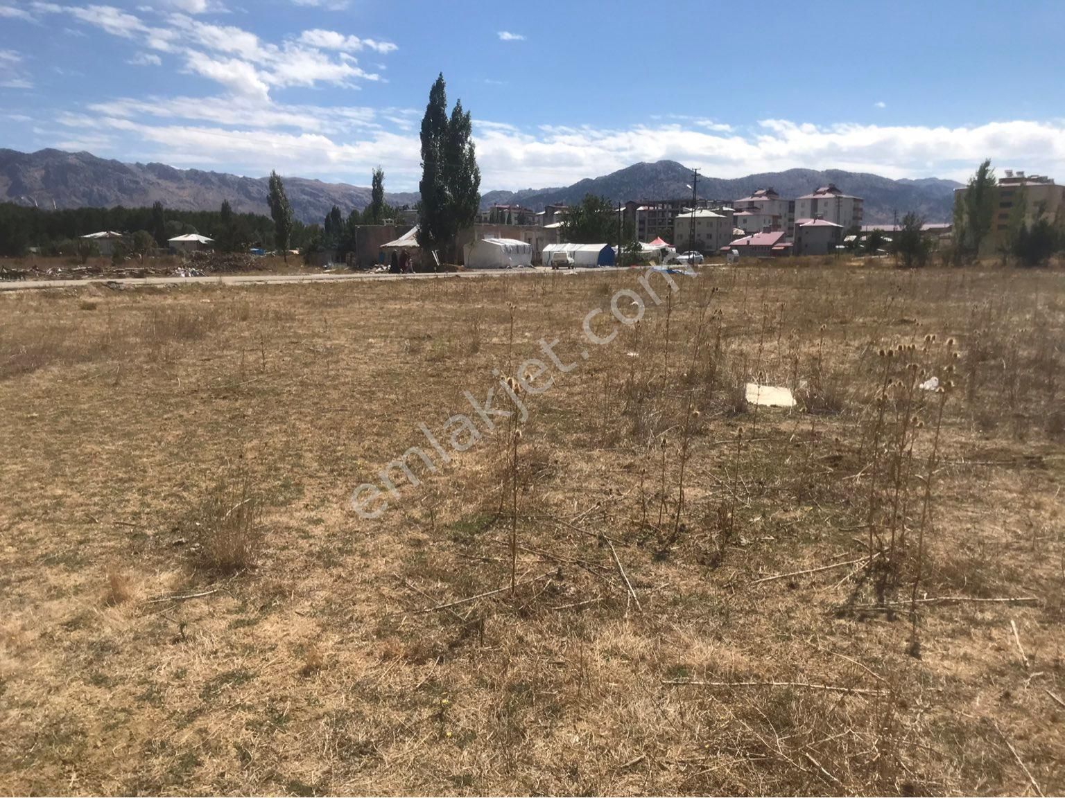 https://imaj.emlakjet.com/listing/13908238/78BABFA52BEDA4FC9FEBE870DA28331513908238.jpg