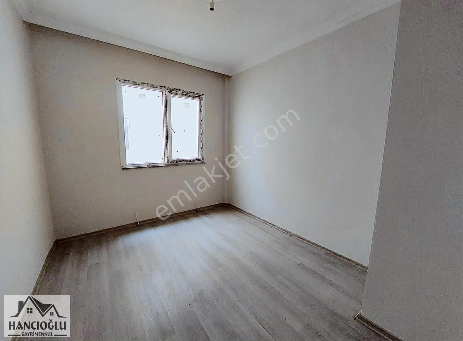 https://imaj.emlakjet.com/listing/13913738/94A55D66F3EC475EFE6E19C1EC05005F13913738.jpg