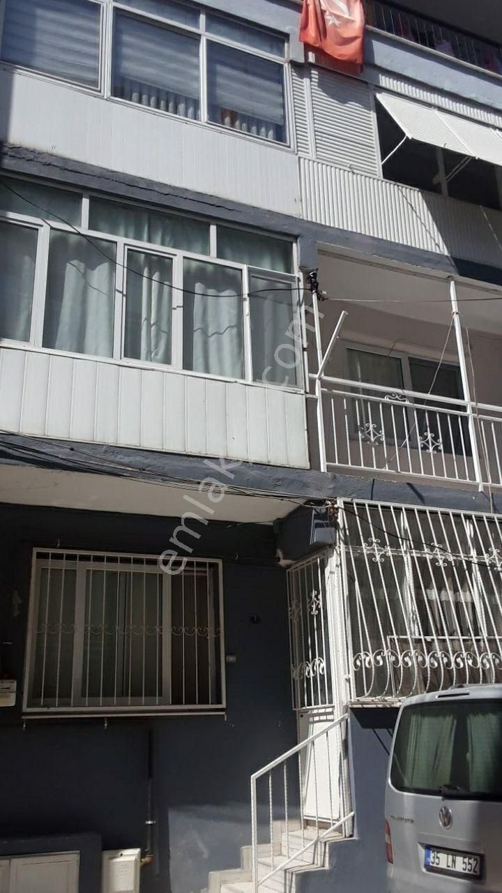 Karabağlar Sarıyer Mah Satılık 4katlı Bine - Görsel 5