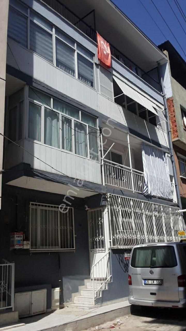 Karabağlar Sarıyer Mah Satılık 4katlı Bine - Görsel 6