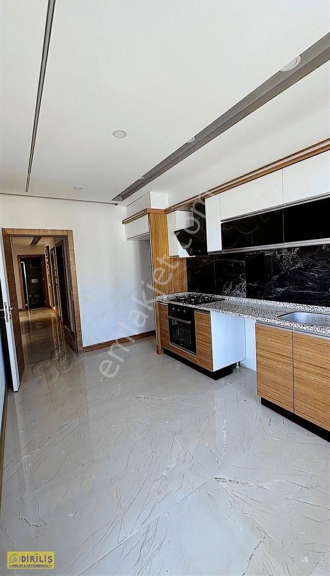 https://imaj.emlakjet.com/listing/13920027/3670C2787D7FD3523CA04FA31D548D9B13920027.jpg