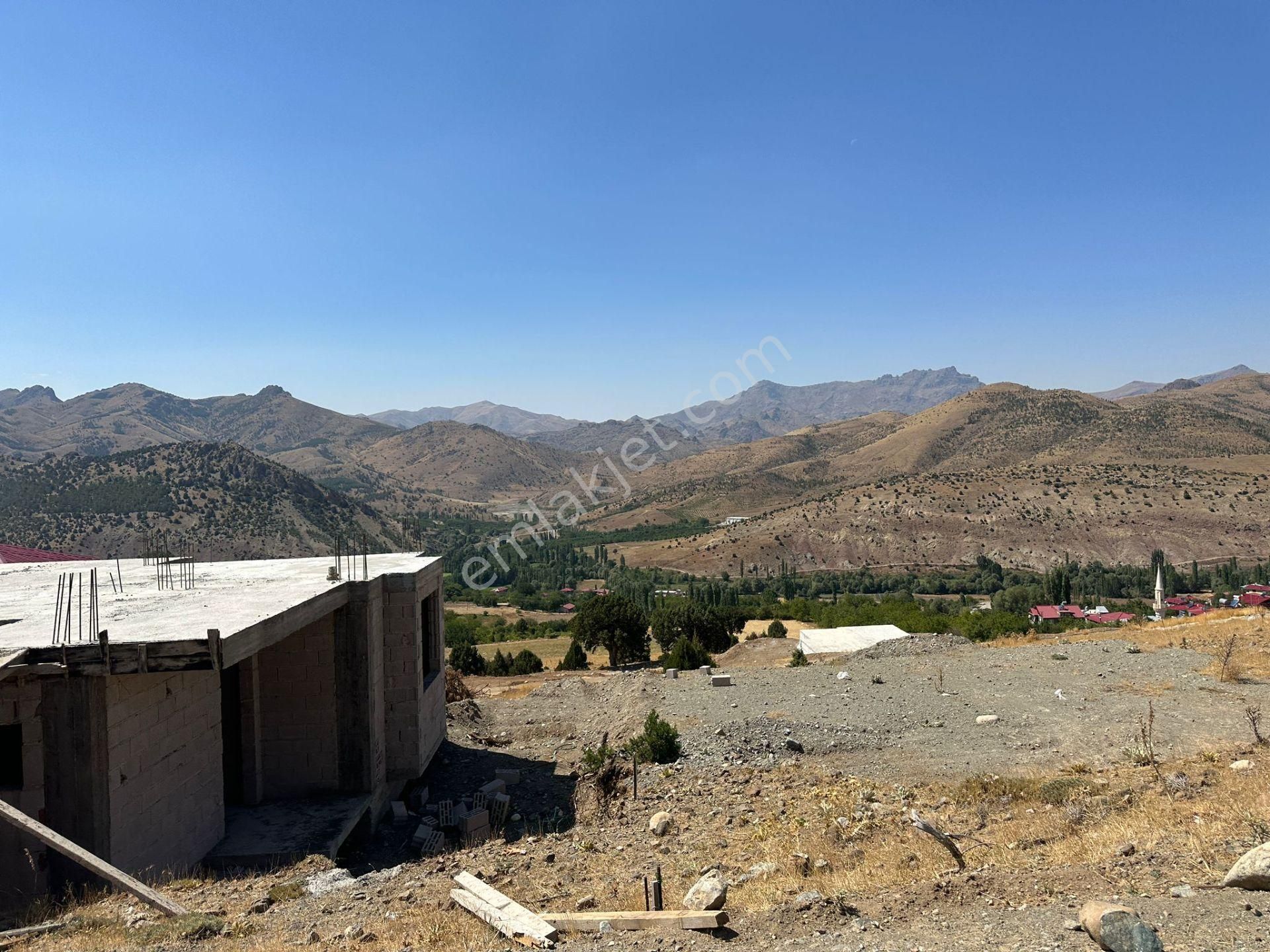 Pozantı Selçuk Emlak'tan Fenese Mevki'nde 430 M2 Satılık Arsa
