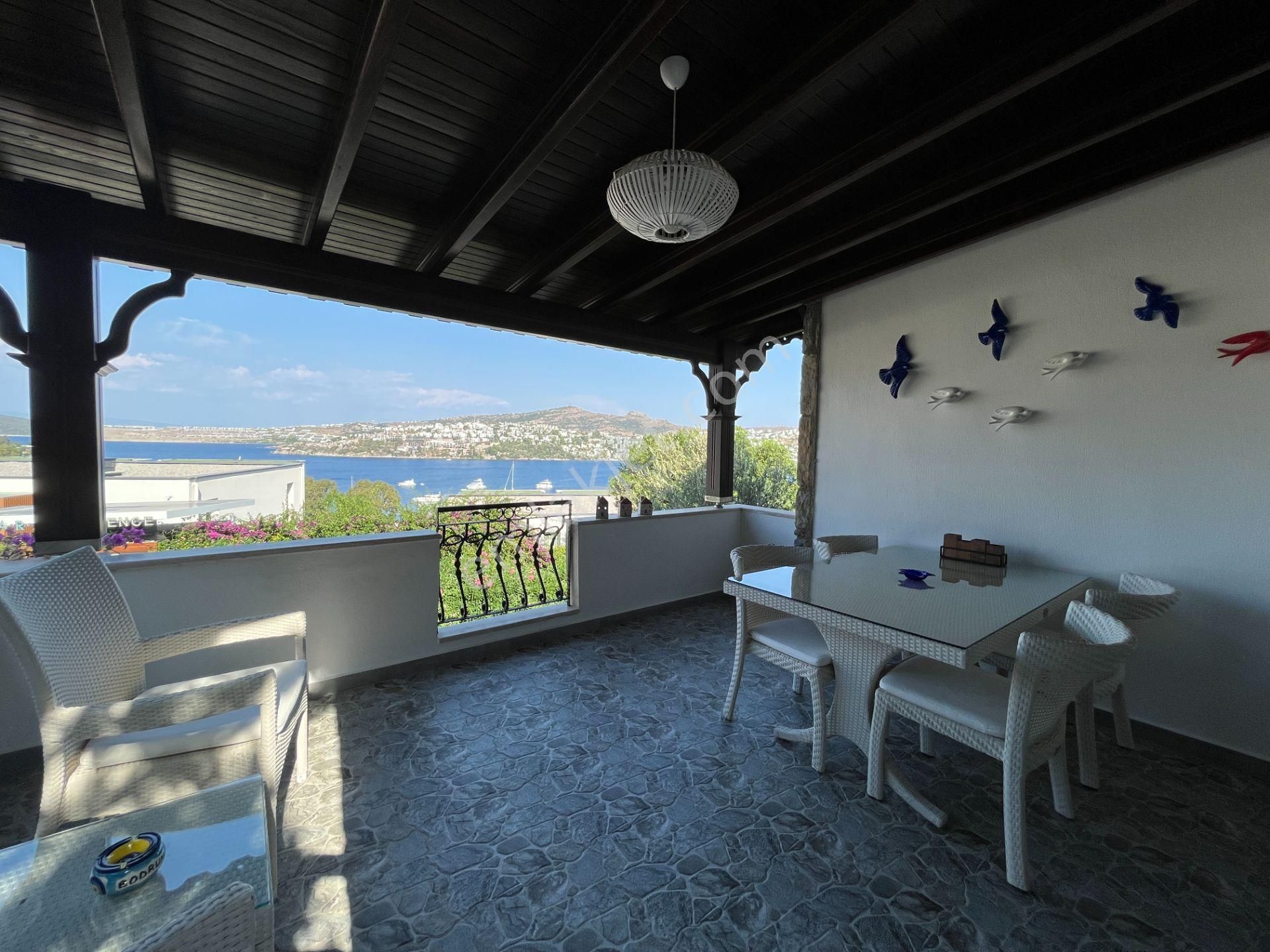 Bodrum Gündoğan Satılık Villa  Bodrum Gündoğan'da,  Prestijli site içinde, Deniz manzaralı Villa 
