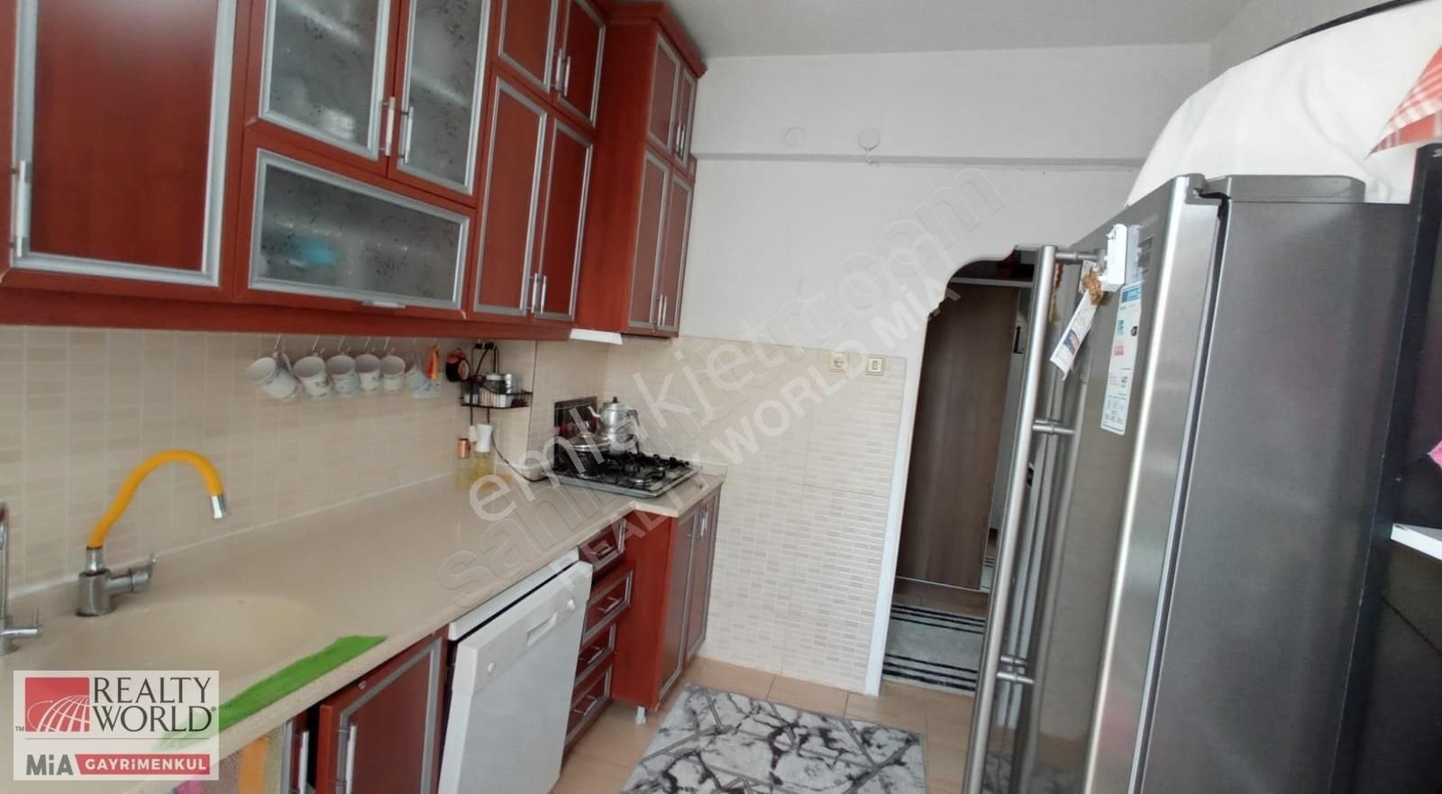 https://imaj.emlakjet.com/listing/13927485/C4ADD988BDEA123B899A218F39E4B8F413927485.jpg