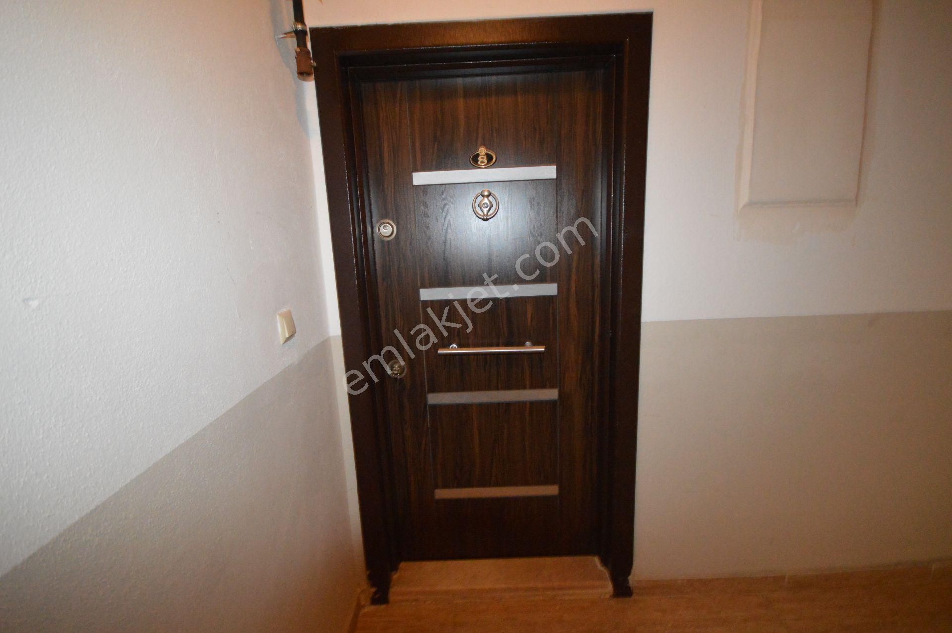 https://imaj.emlakjet.com/listing/13928924/C3AA8577A512217C98E808A3C4D3FDCB13928924.JPG