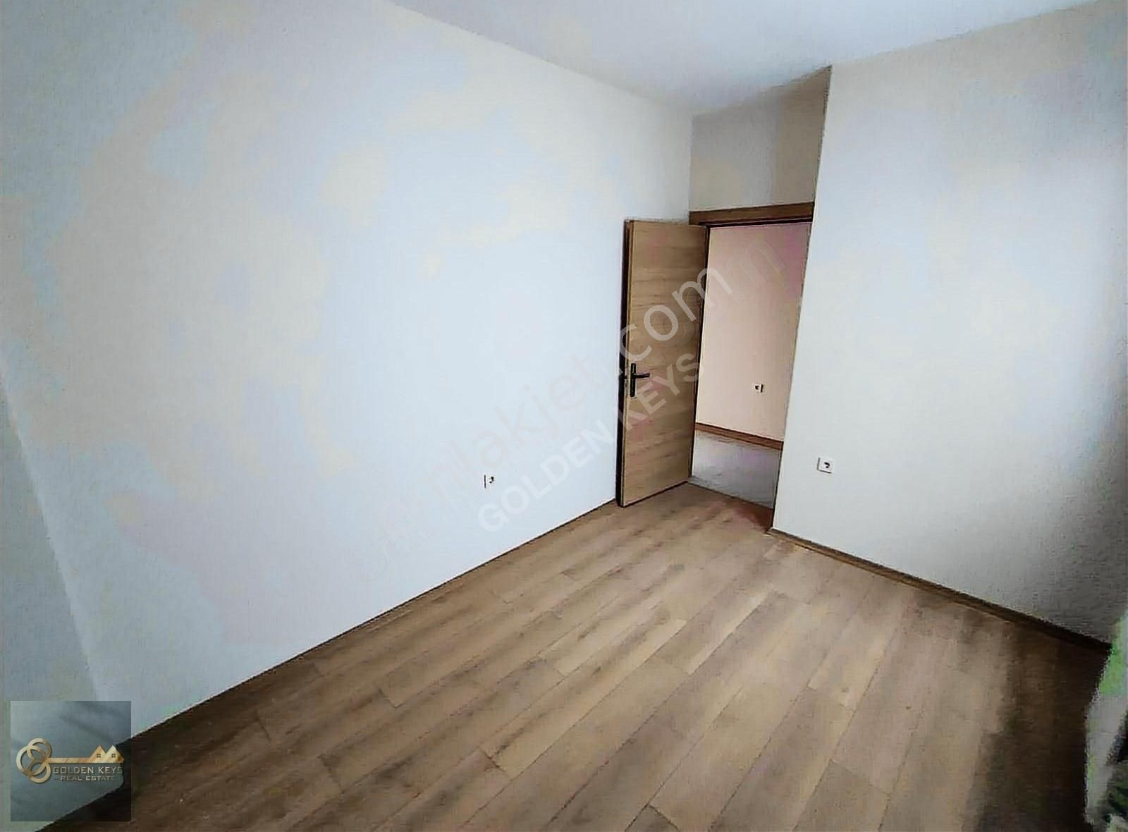 Golden Keys Real Estate İzmir Karşıyaka Fikri Altay Mahallesi 2+1 Oda