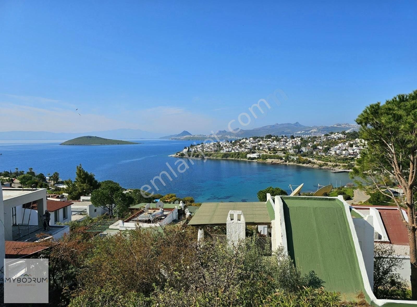 Bodrum Bitez Satılık Villa Bitez Aktur Sitesinde Muhteşem Deniz Manzaralı Yenilenmiş Villa