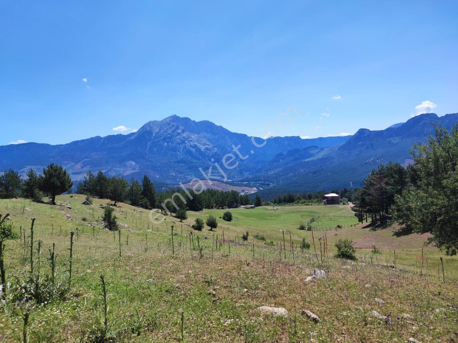 Pozantı Kar Emlaktan Körmenlik Mevkiinde Satılık 750m2 Arsa