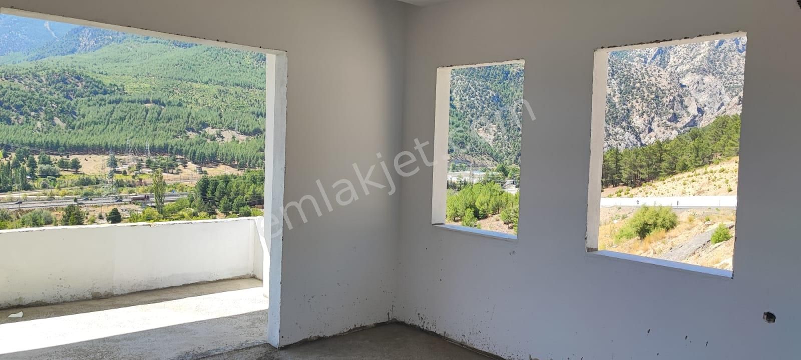 Pozantı Kar Emlaktan Alpu Yaylasında Satılık 2 Katlı 3+1 Müstakil Ev - Görsel 10