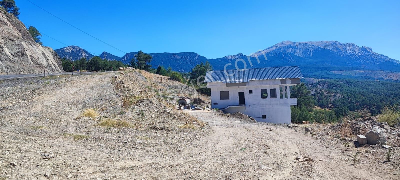 Pozantı Kar Emlaktan Alpu Yaylasında Satılık 2 Katlı 3+1 Müstakil Ev - Görsel 7