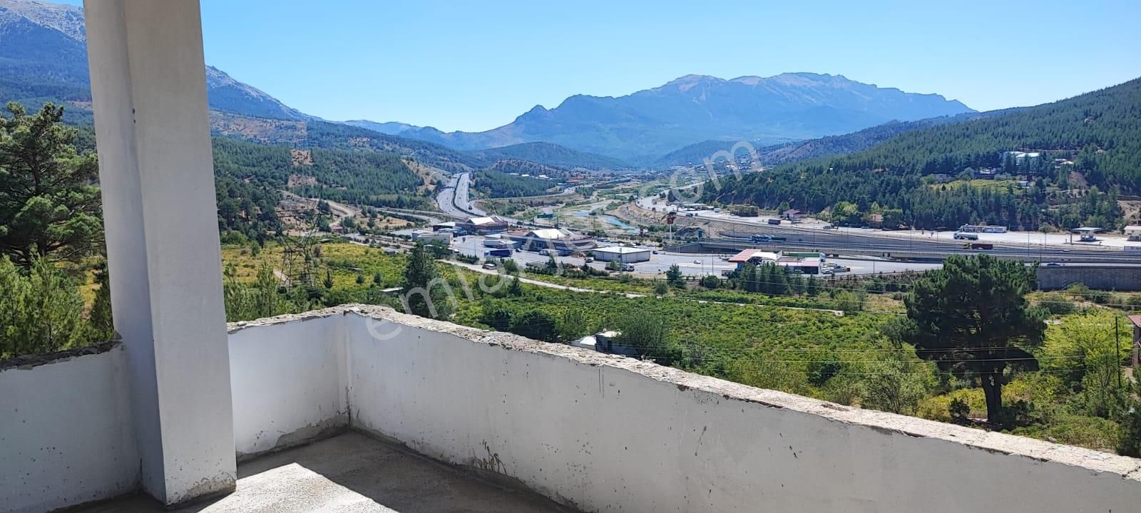 Pozantı Kar Emlaktan Alpu Yaylasında Satılık 2 Katlı 3+1 Müstakil Ev - Görsel 12