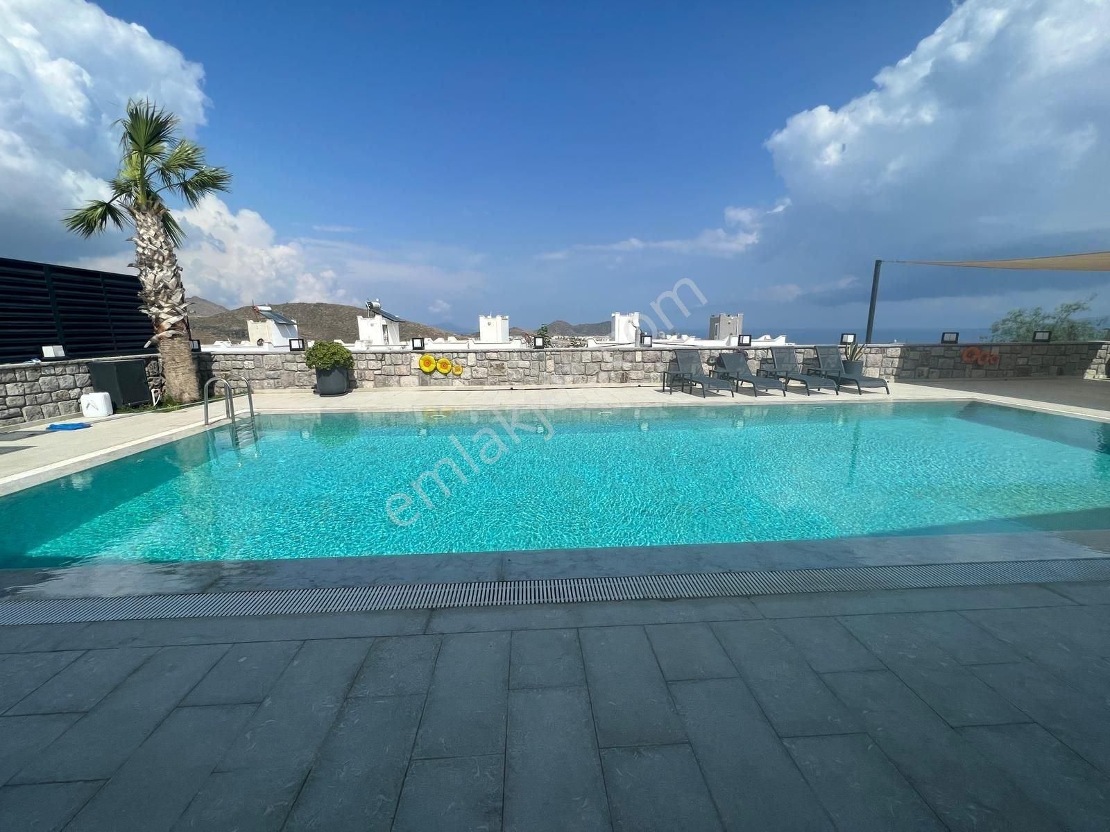 Bodrum Akyarlar'da Deniz Manzaralı Müstakil Lüks Taş Ev - Görsel 5