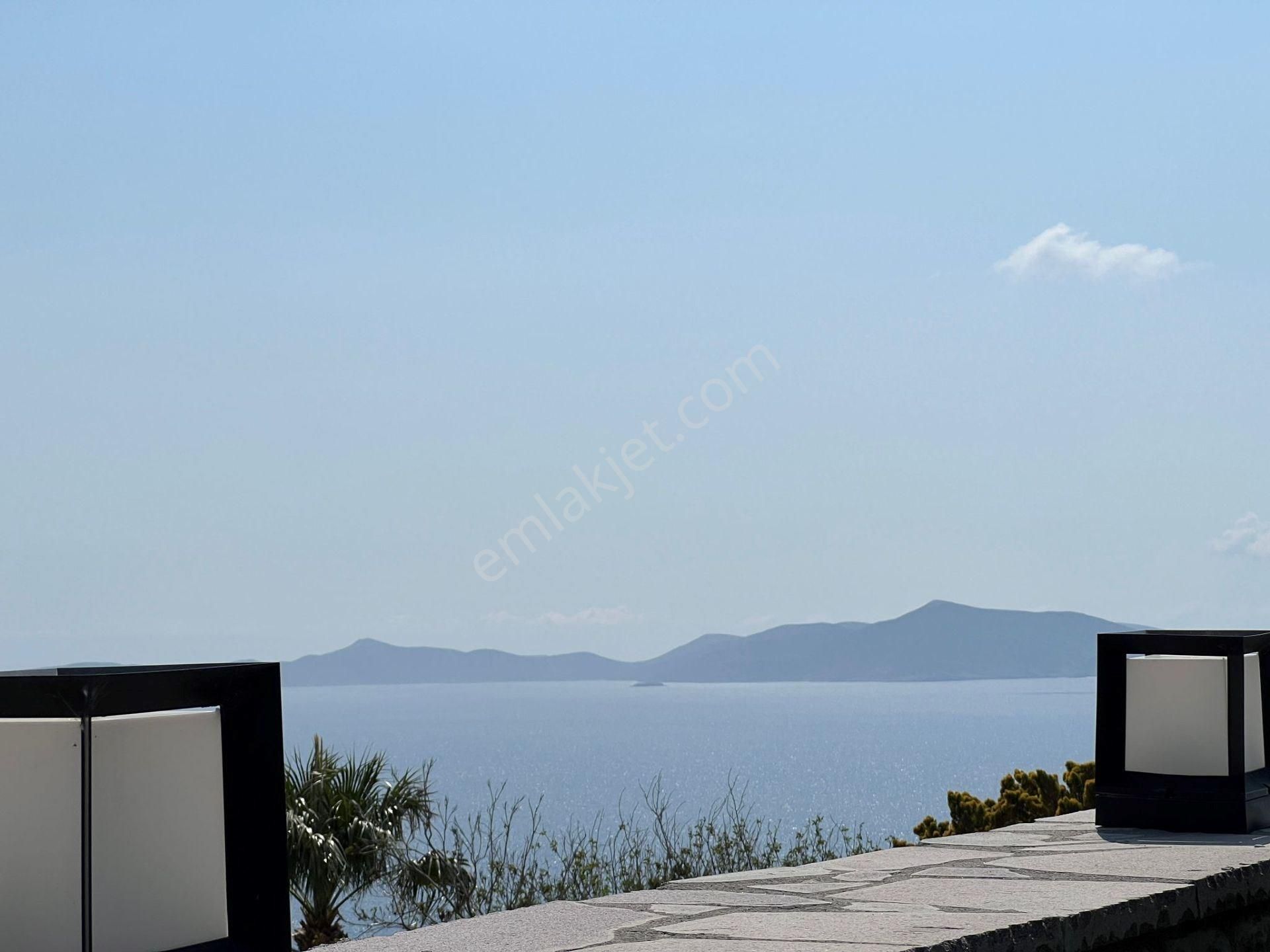 Bodrum Akyarlar'da Deniz Manzaralı Müstakil Lüks Taş Ev - Görsel 19