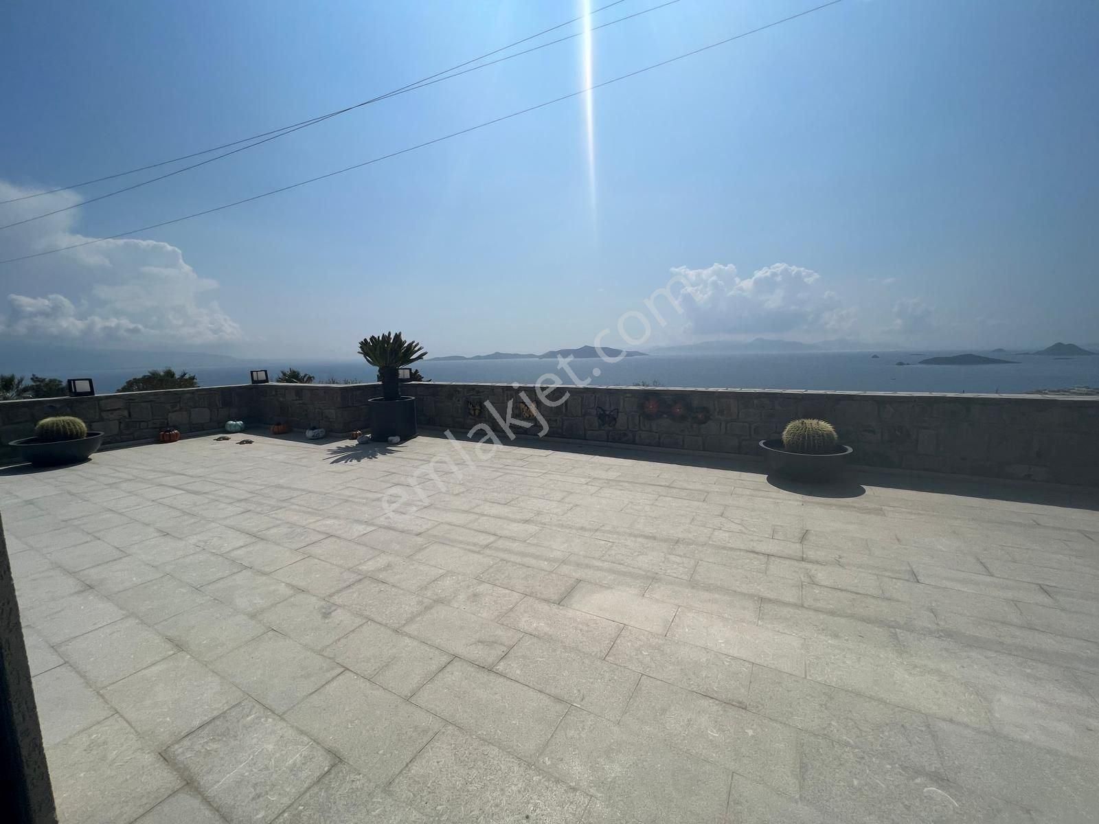 Bodrum Akyarlar'da Deniz Manzaralı Müstakil Lüks Taş Ev - Görsel 15