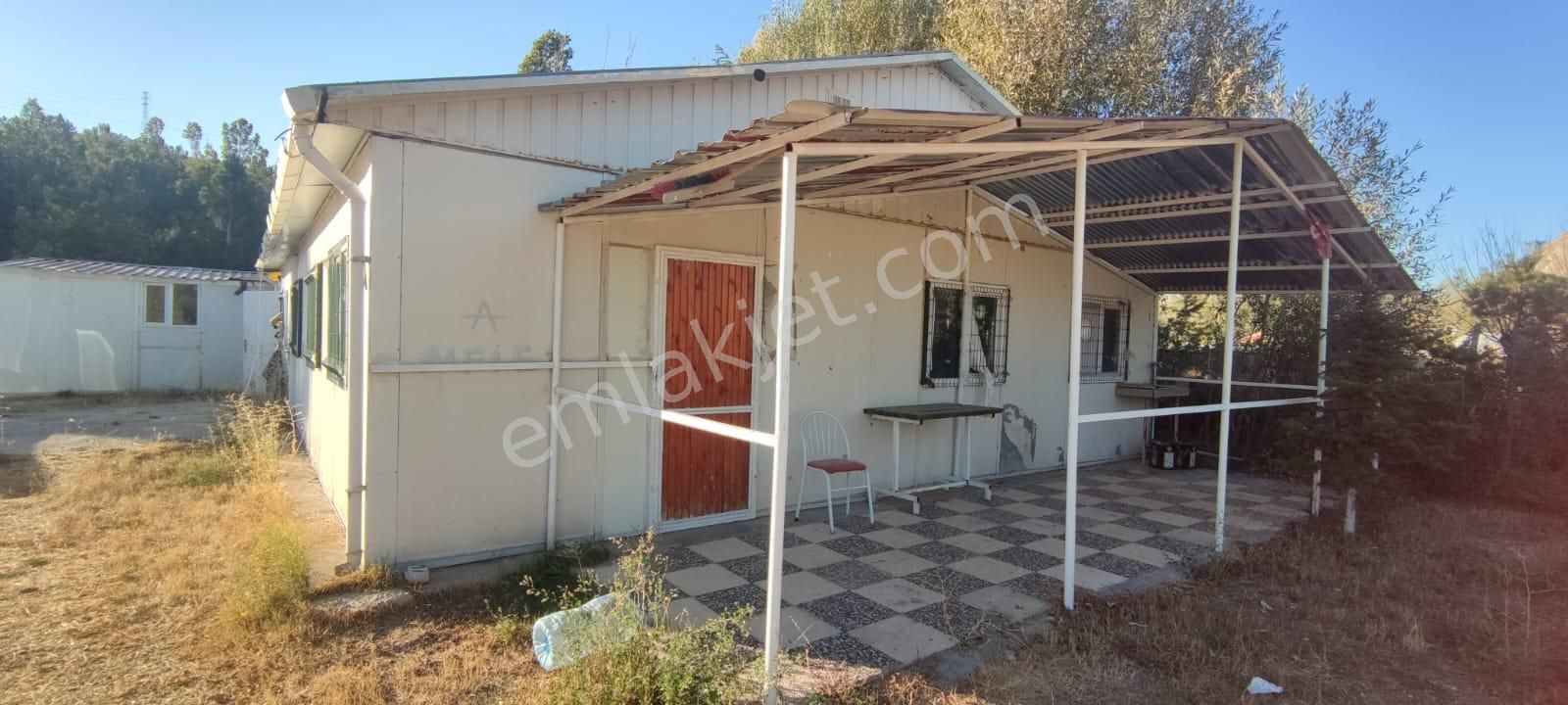 Damla Emlaktan Çayboyunda Ana Yola Cepheli Satılık Çiftlik - Görsel 3