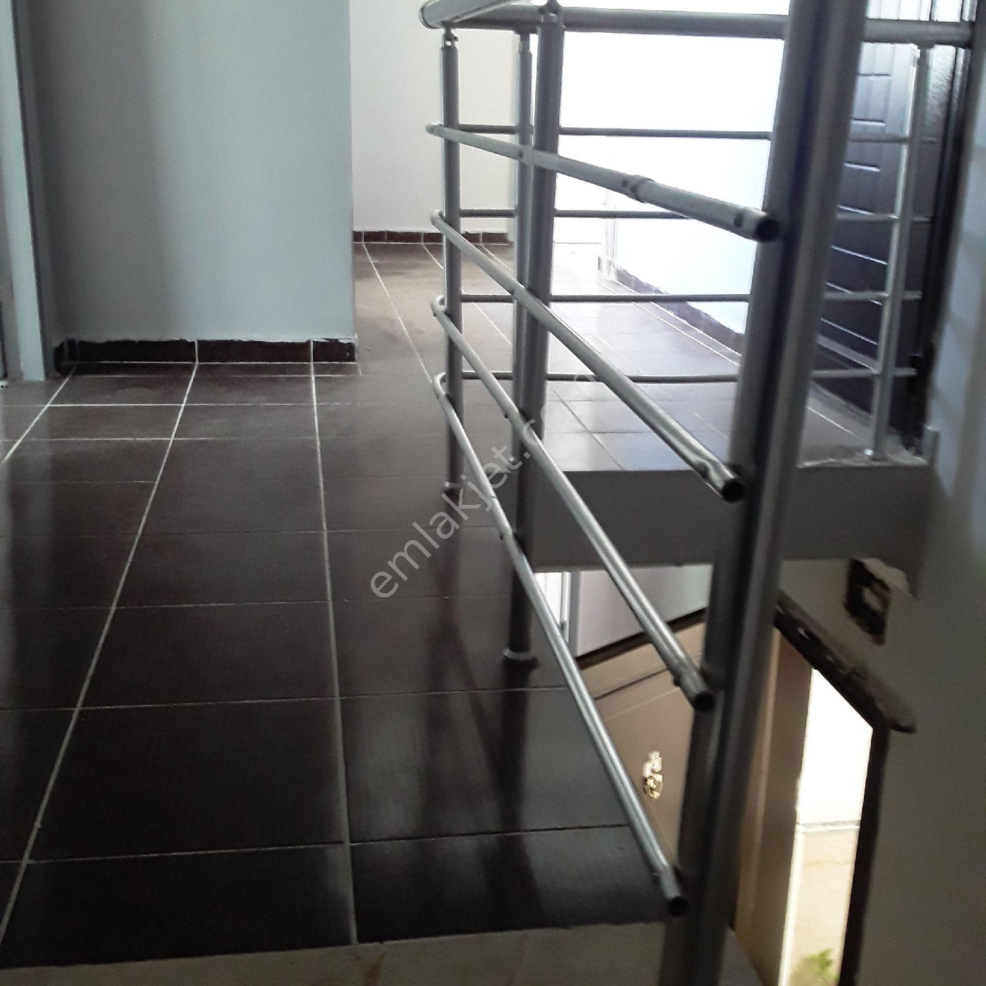 Mamak Başak Kiralik 5+1terasli 200metrekiralık