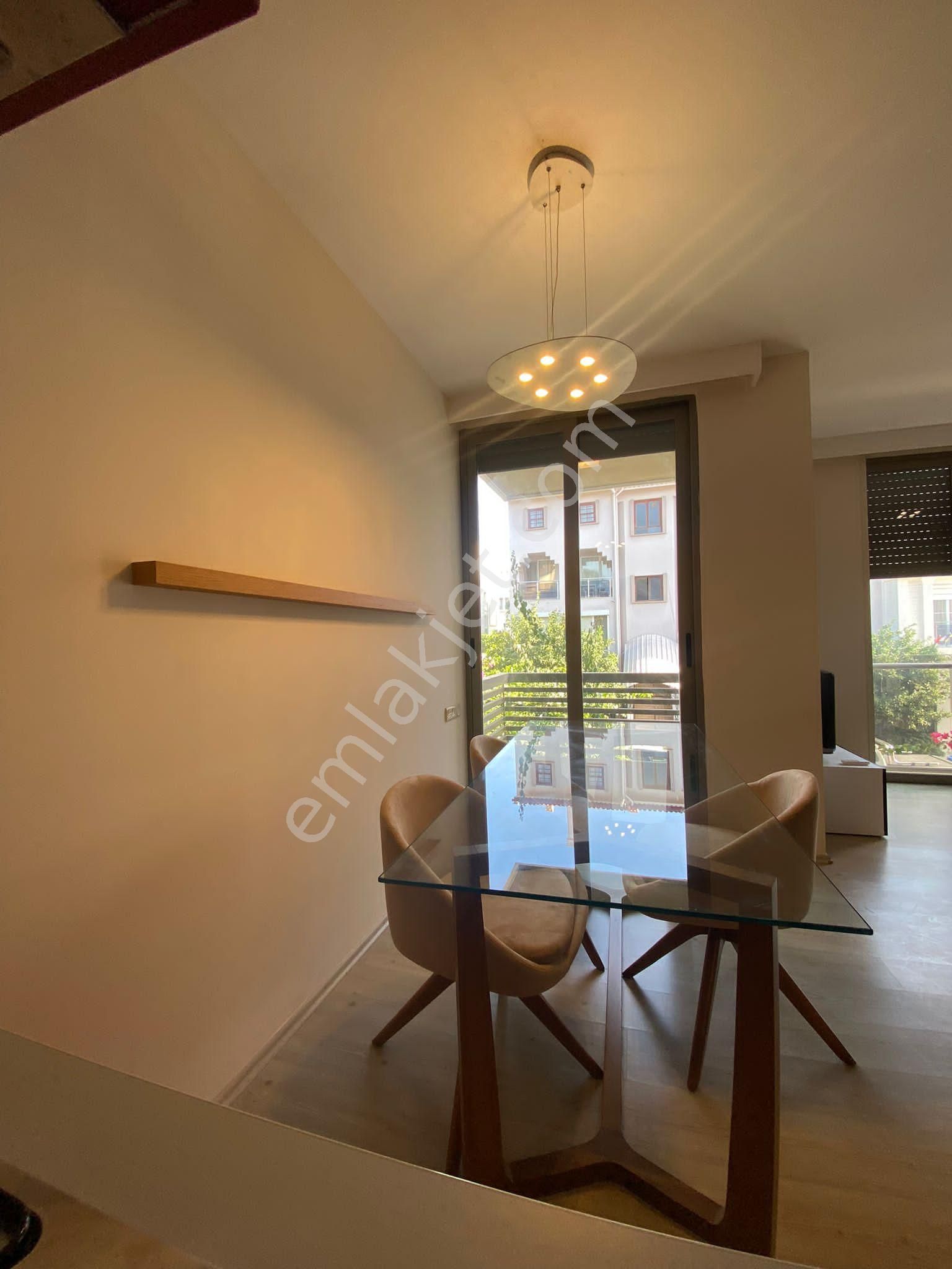 Konyaaltı Gürsu'da Denize Yakın Havuzlu Butik Sitede Full Eşyalı 3+1 Daire - Görsel 14