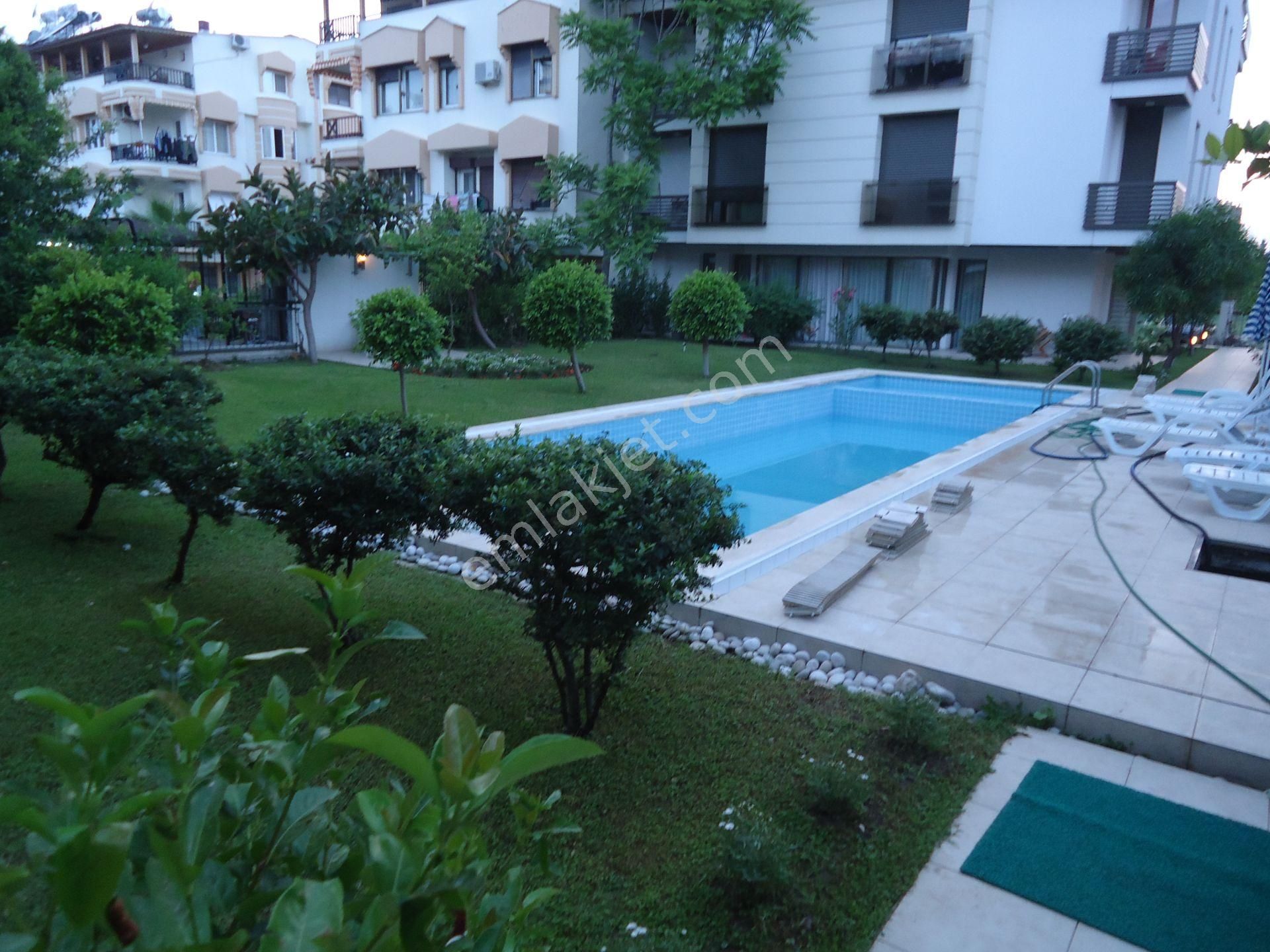 Konyaaltı Gürsu'da Denize Yakın Havuzlu Butik Sitede Full Eşyalı 3+1 Daire - Görsel 4