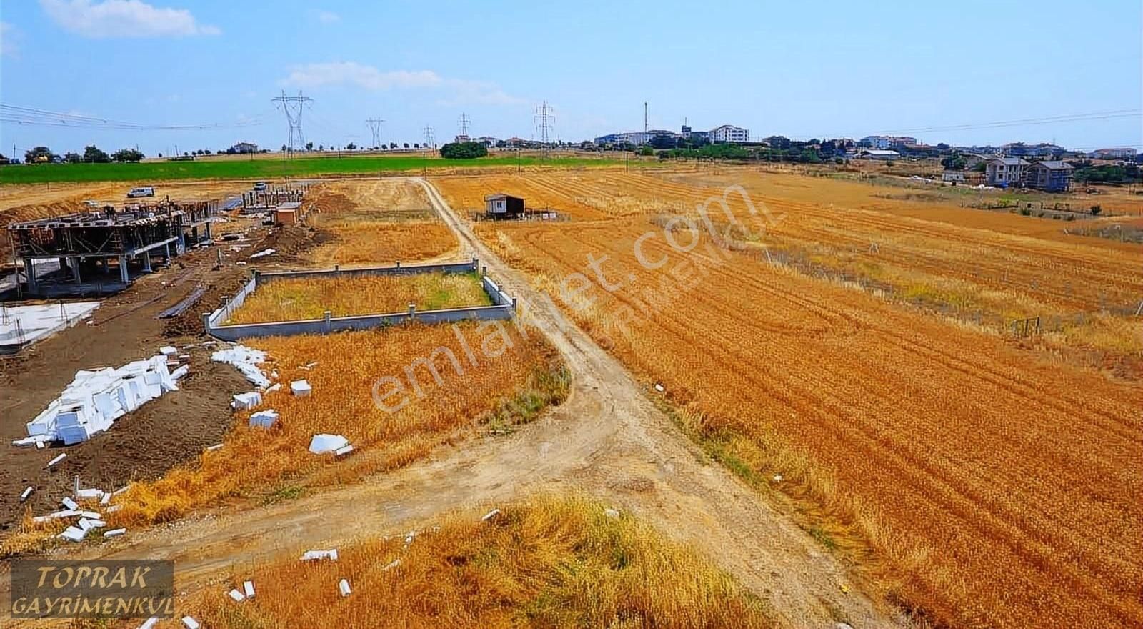 Silivri Çanta Balaban Satılık Villa İmarlı Toprak Gayrimenkul'den Çanta Balaban Mah. Köşe Başı Emsalsiz