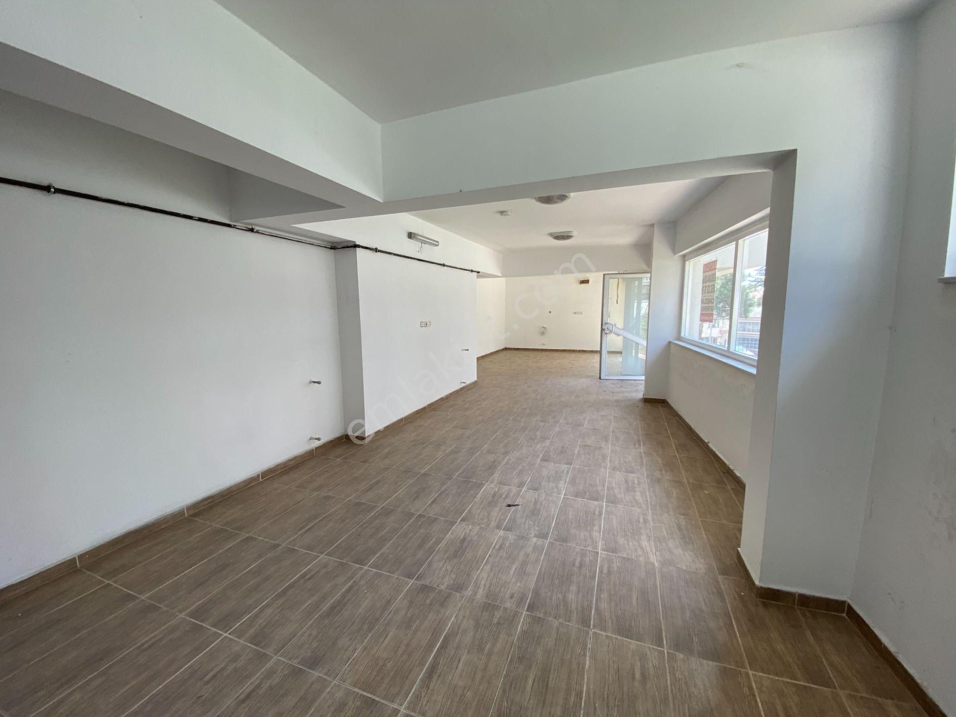 120 M2 Depolu Satılık Dükkan.... - Görsel 4