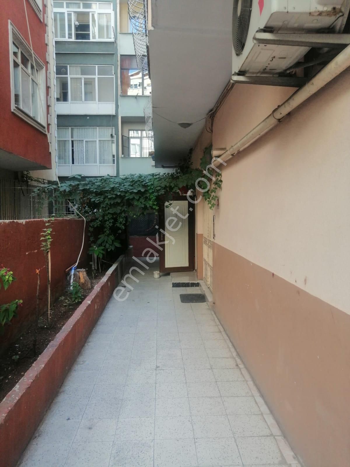 Bahçelievler Siyavus Pasada 1+1 60m2 Giriş Kat - Görsel 30