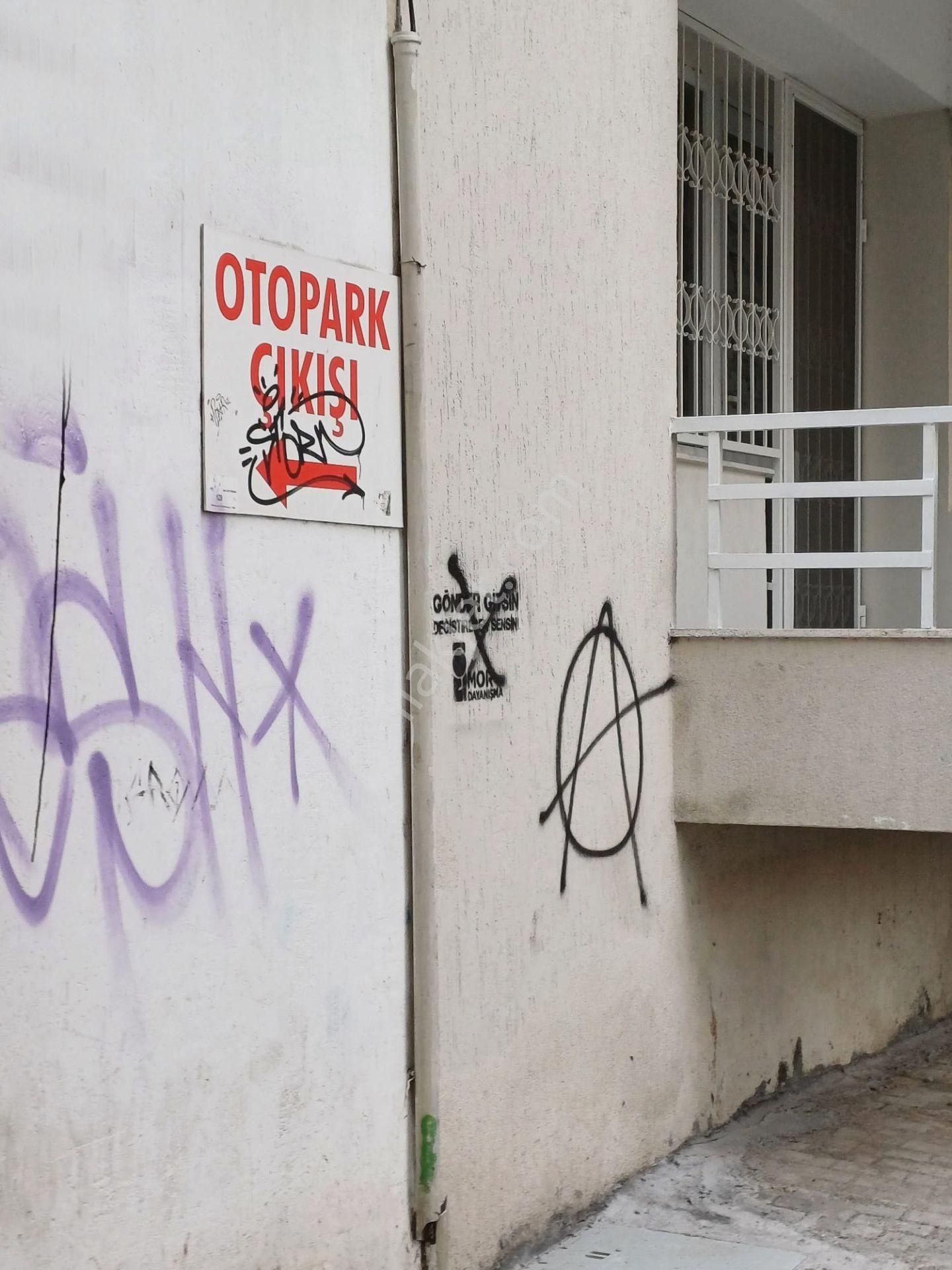 Karşıyaka Donanmacı Da Yalı Ya 100 M Bahçeli Hasarsız Kiracılı - Görsel 8