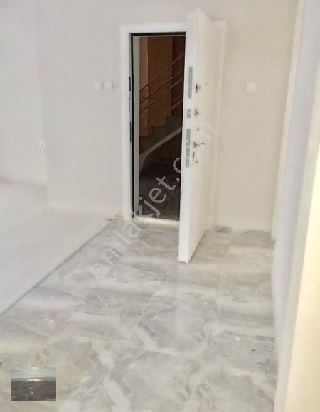 Karşıyaka Donanmacı Da Yalı Ya 100 M Bahçeli Hasarsız Kiracılı - Görsel 17