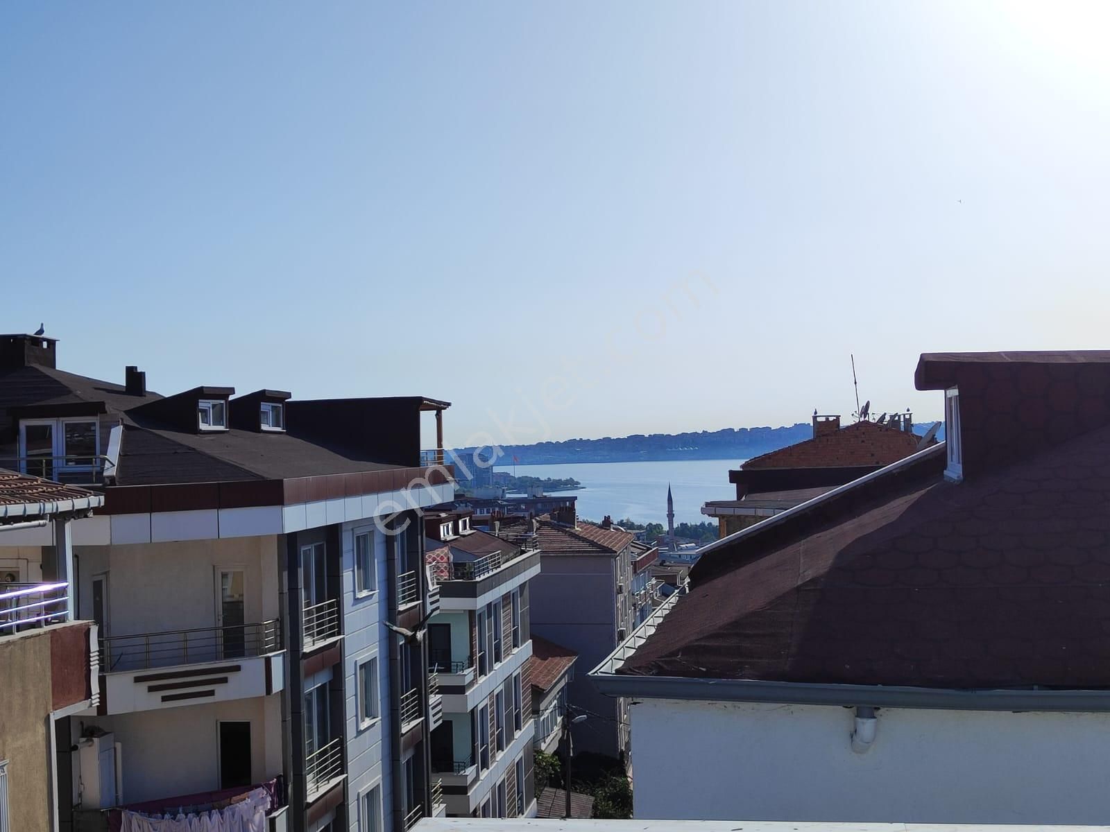 Küçükçekmece Kanarya Satılık Daire  Küçükçekme Marmaray'a 15 Dk Uzaklıkta Satılık 4+2 Dublex 150 M2