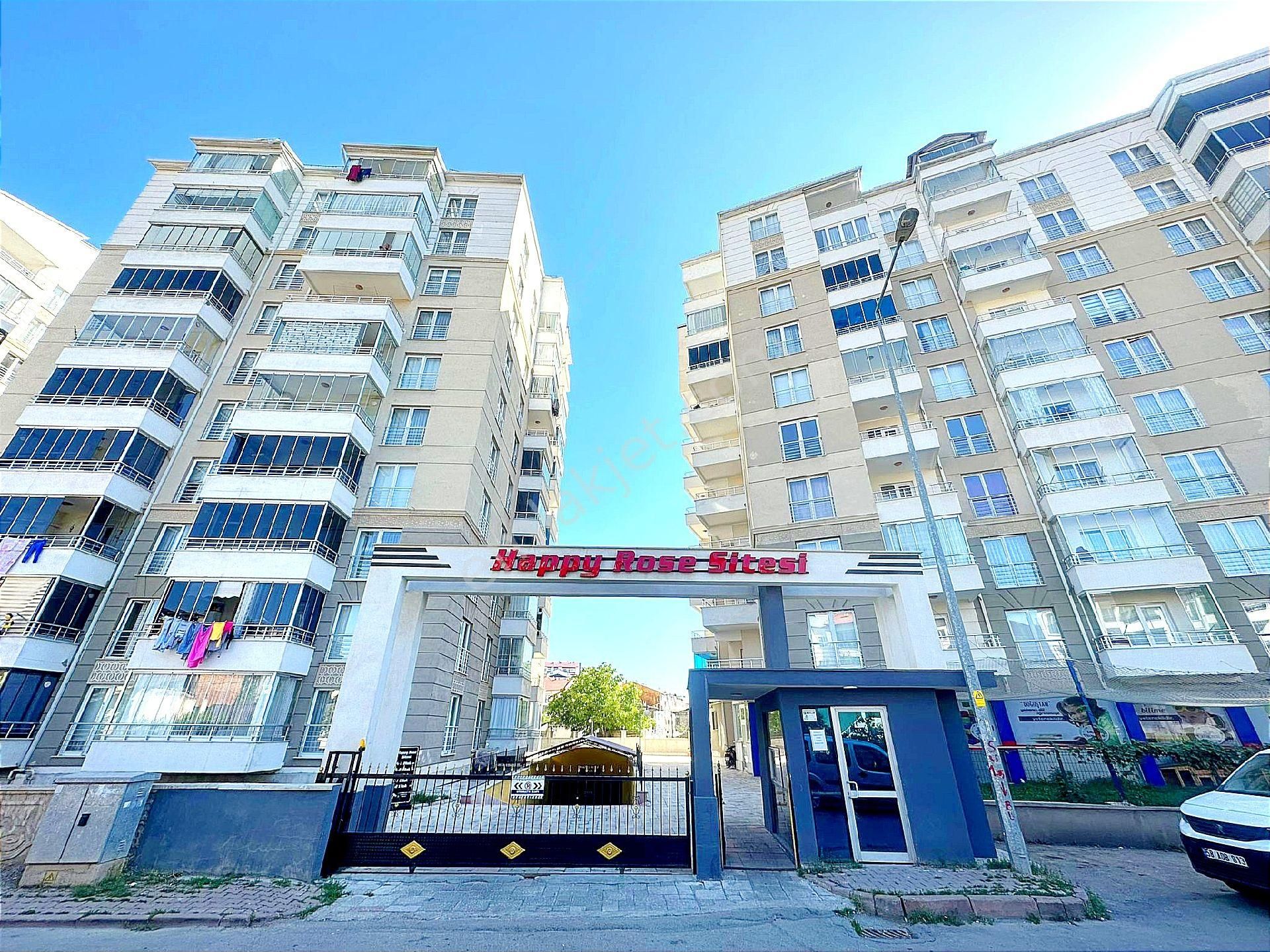 Sivas Merkez Kızılırmak Satılık Daire 🏠 KARAHAN EMLAK'TAN LÜX DAİRE*8.KAT*150 M²*LÜX 4+1 FULL YAPILI*KIZILIRMAK*HAPPY ROSE SİTESİNDE