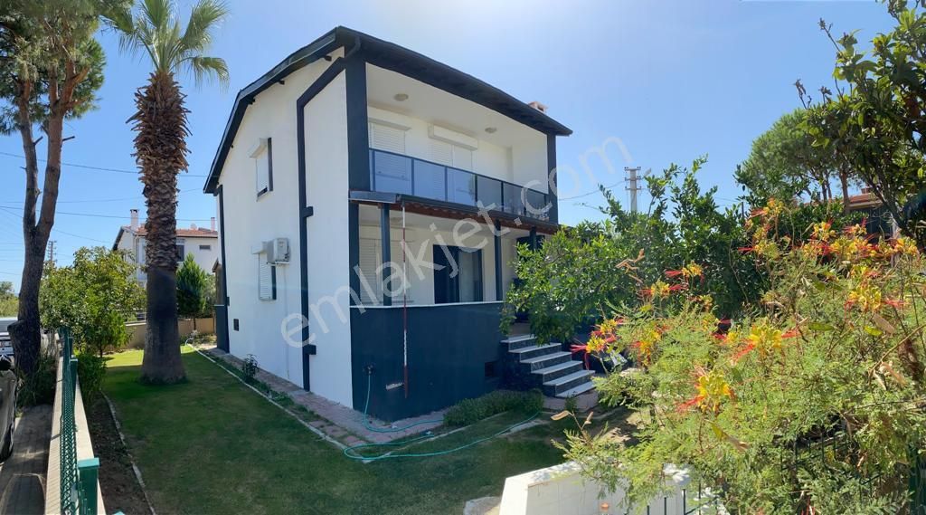 Burhaniye Ören Satılık Villa DEMİR EMLAK’TAN Ören’de denize 50 mt satılık lüx villa 