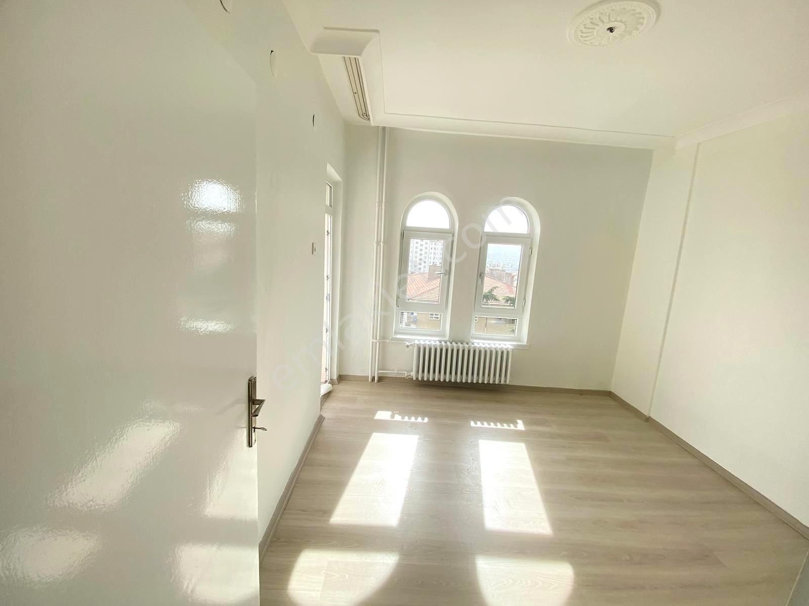 Ankara Keçiören İncirli Mh. Site İçerisinde Katta Yapılı Asansörlü Bağımsız 3+1 Daire - Görsel 10